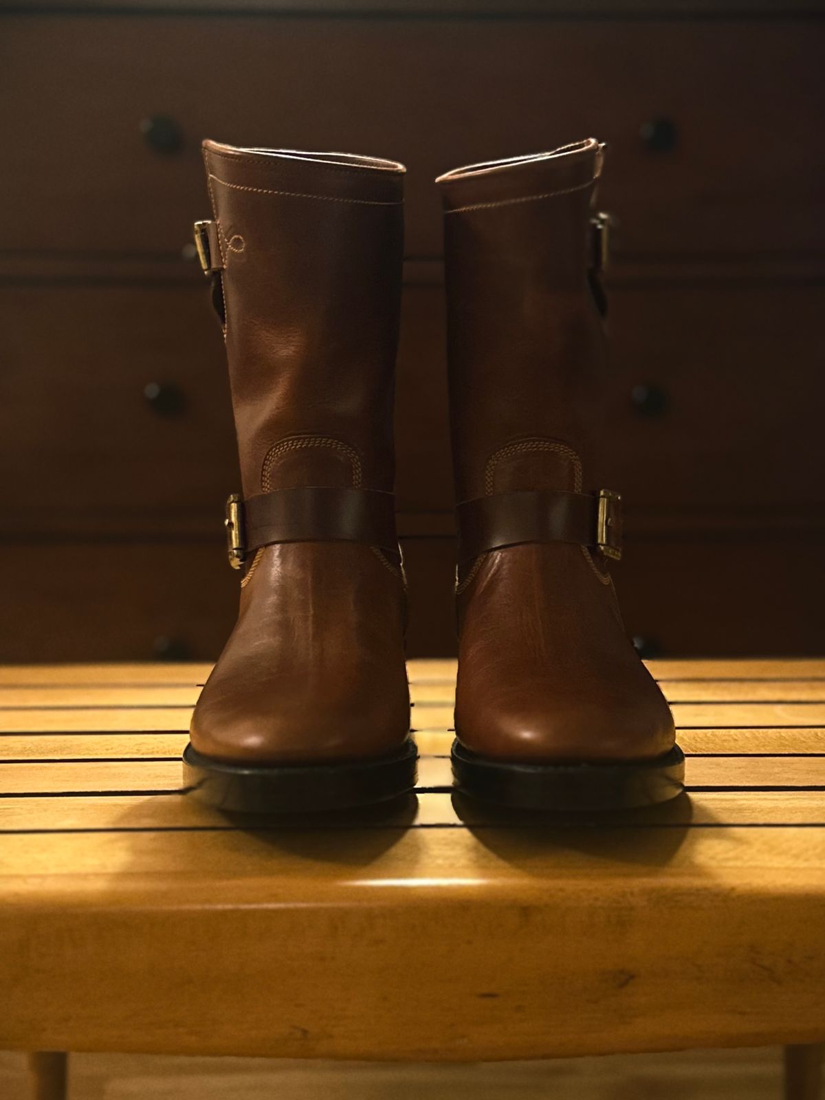 Photo by old_walrus on October 1, 2025 of the Fortis Boots Yudistira in Indonesian Red Brown Pull Up.