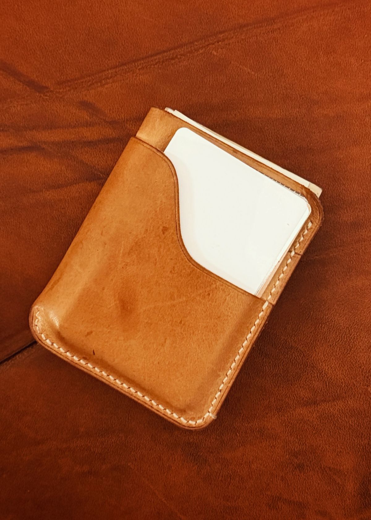 Photo by old_walrus on December 6, 2025 of the Dreadnought Leather Works Shortland wallet in Horween Natural Double Shoulder - Unkonwn Type.