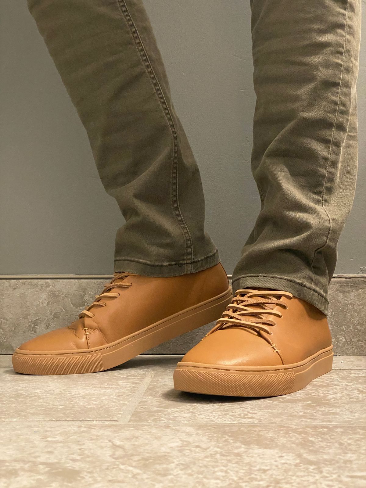 Photo by blytle on October 1, 2022 of the Thursday Premier High Top in Natural Vachetta.
