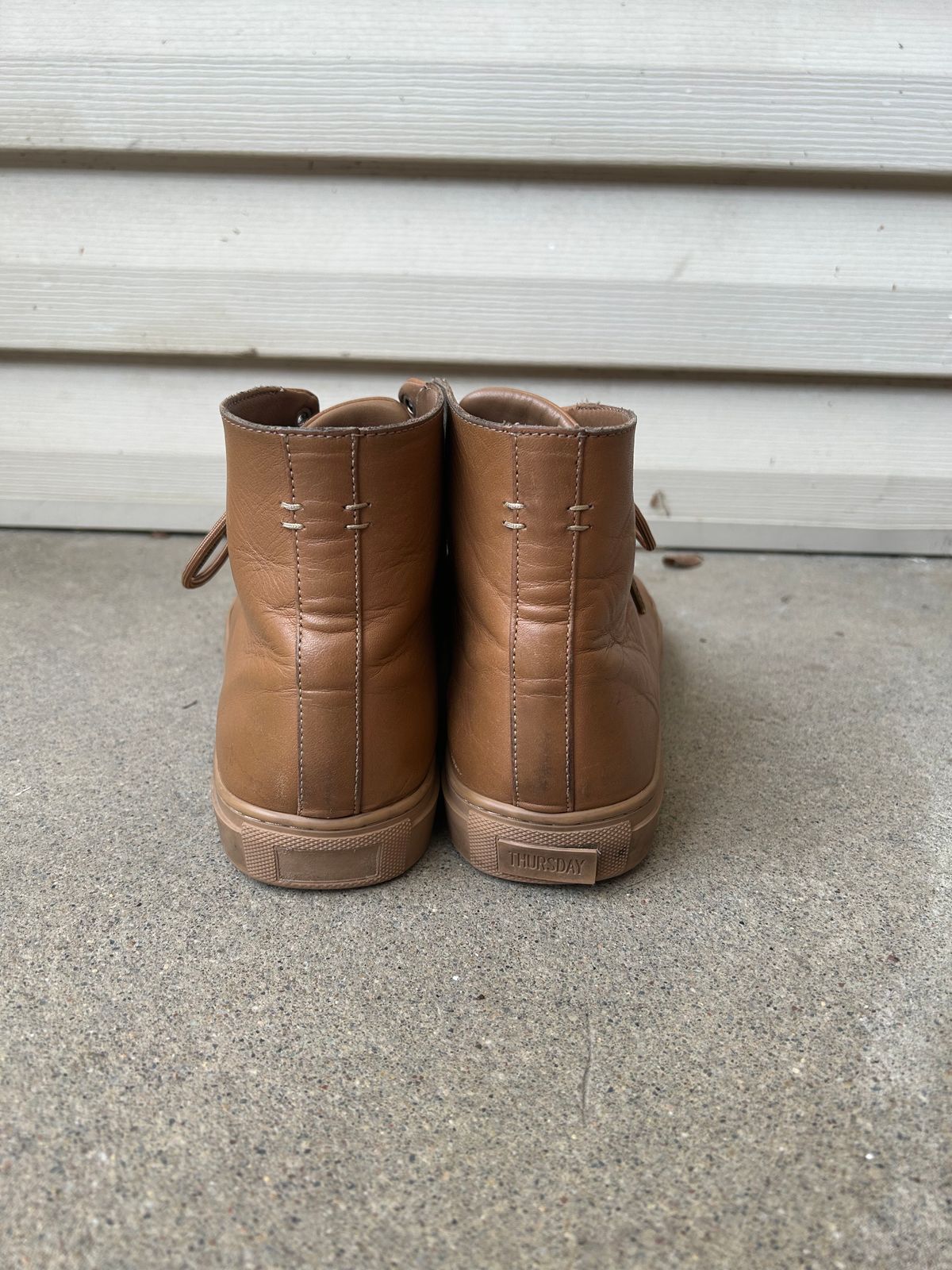 Photo by blytle on January 5, 2023 of the Thursday Premier High Top in Natural Vachetta.