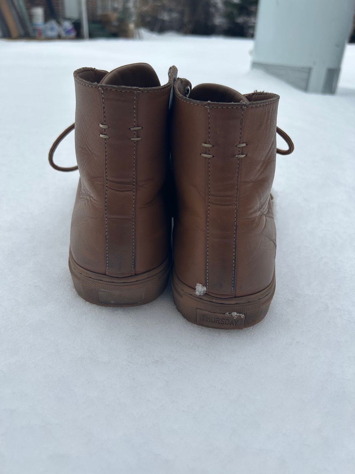 Photo by blytle on February 5, 2023 of the Thursday Premier High Top in Natural Vachetta.