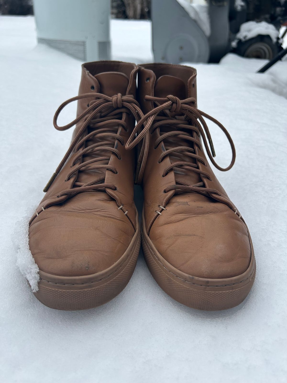 Photo by blytle on February 5, 2023 of the Thursday Premier High Top in Natural Vachetta.