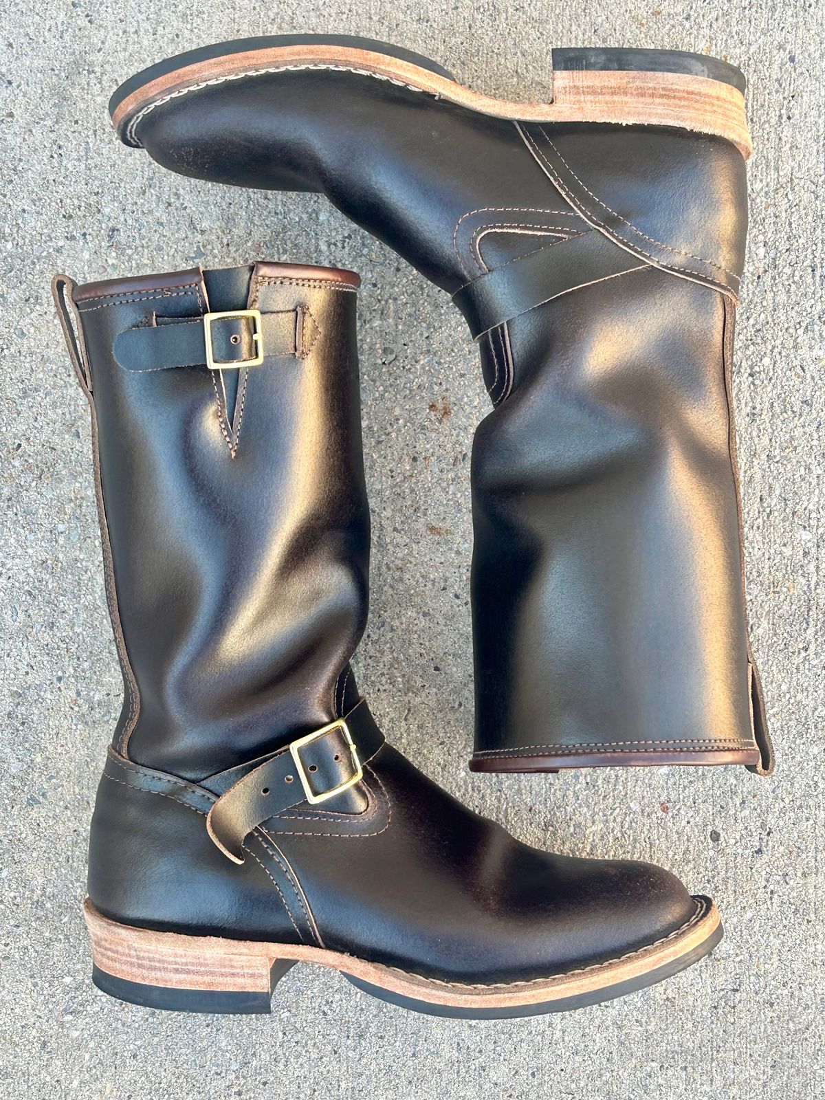 Photo by blytle on December 5, 2023 of the Nicks Renegade in Horween Brown Waxed Flesh.
