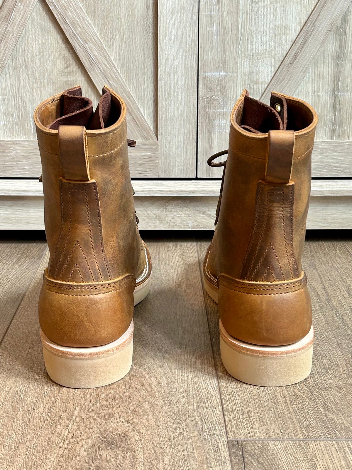 Photo by blytle on October 1, 2023 of the Nicks Traveler in Horween Orange Predator.