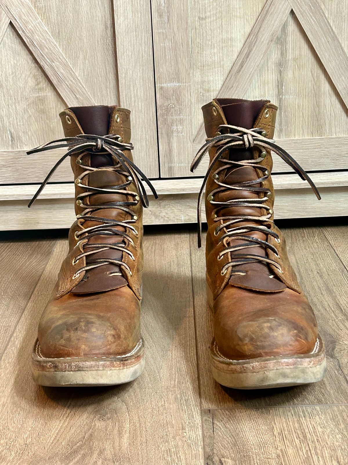 Photo by blytle on November 5, 2023 of the Nicks Traveler in Horween Orange Predator.