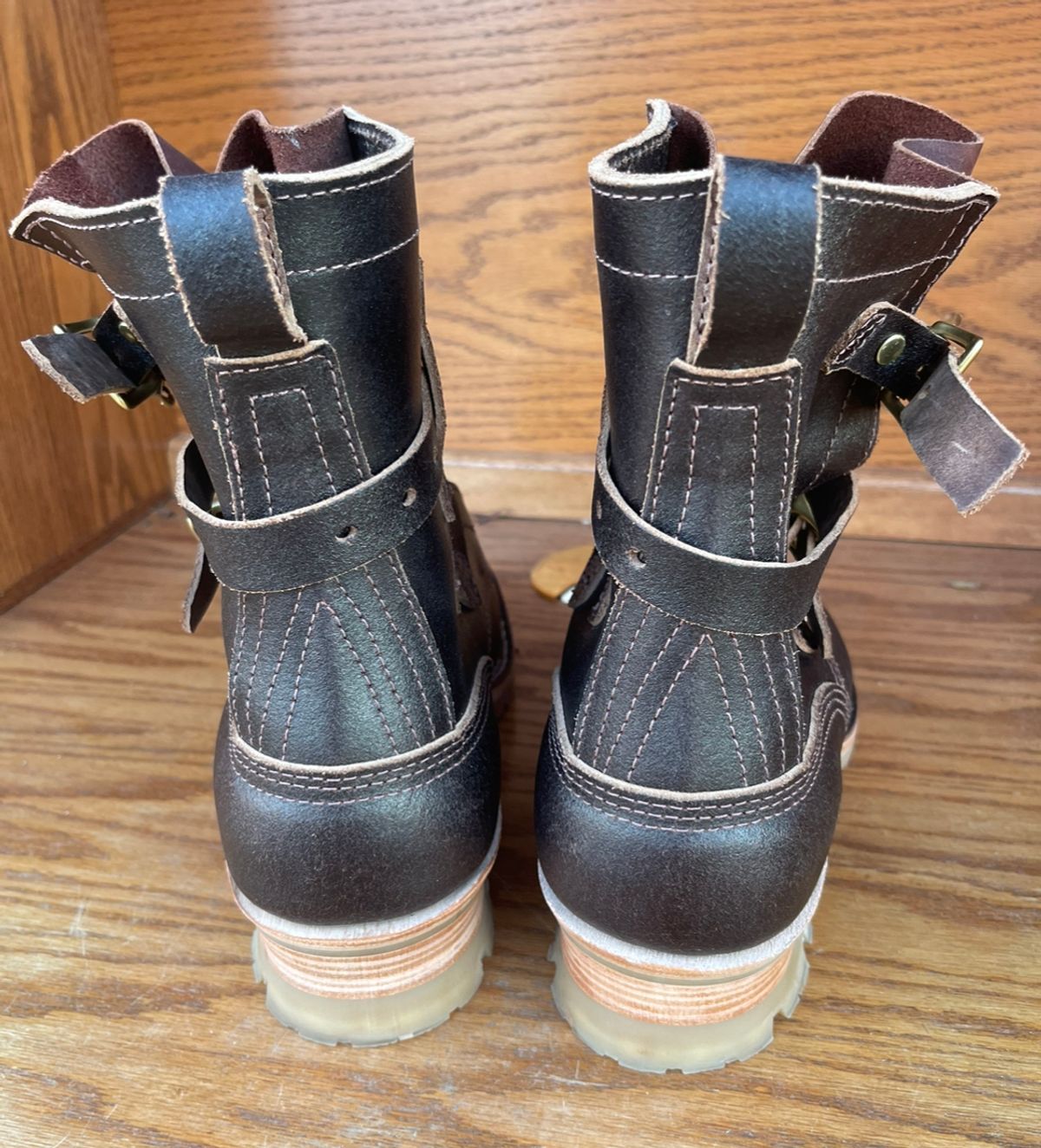 Photo by staceydude on October 2, 2023 of the Nicks TankerPro in Horween Brown Waxed Flesh.