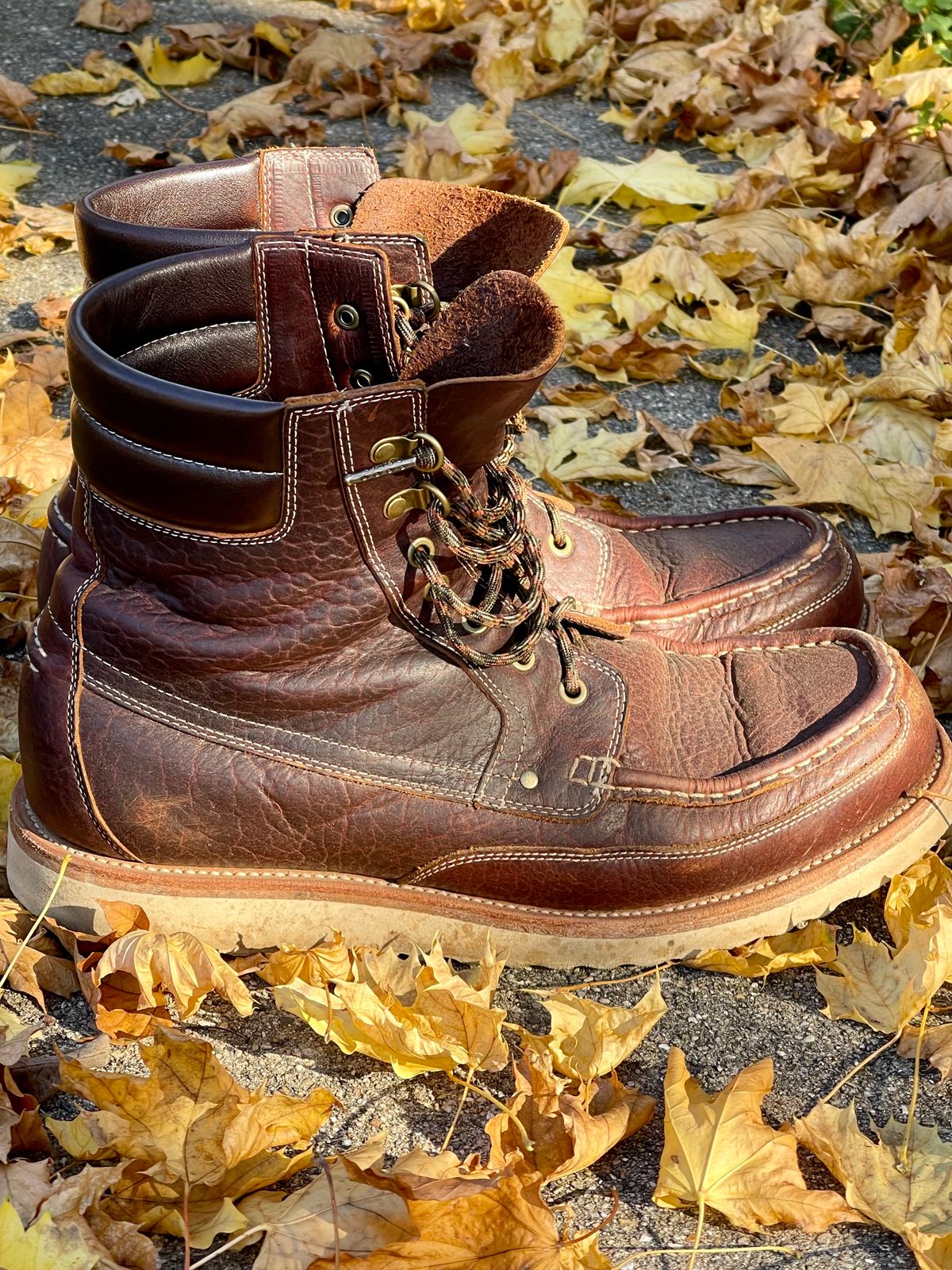Photo by bootsandblocks on November 3, 2022 of the Grant Stone Field Boot in Seidel Walnut Bison.