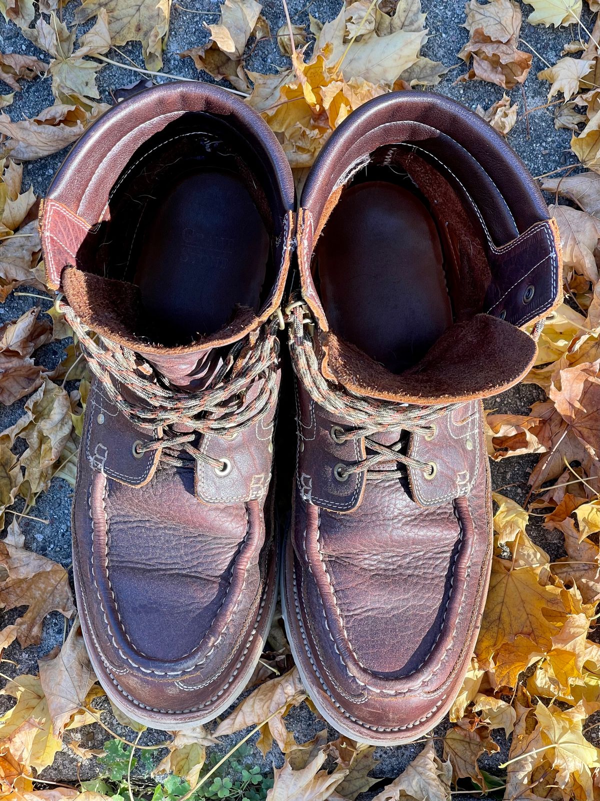 Photo by bootsandblocks on November 3, 2022 of the Grant Stone Field Boot in Seidel Walnut Bison.