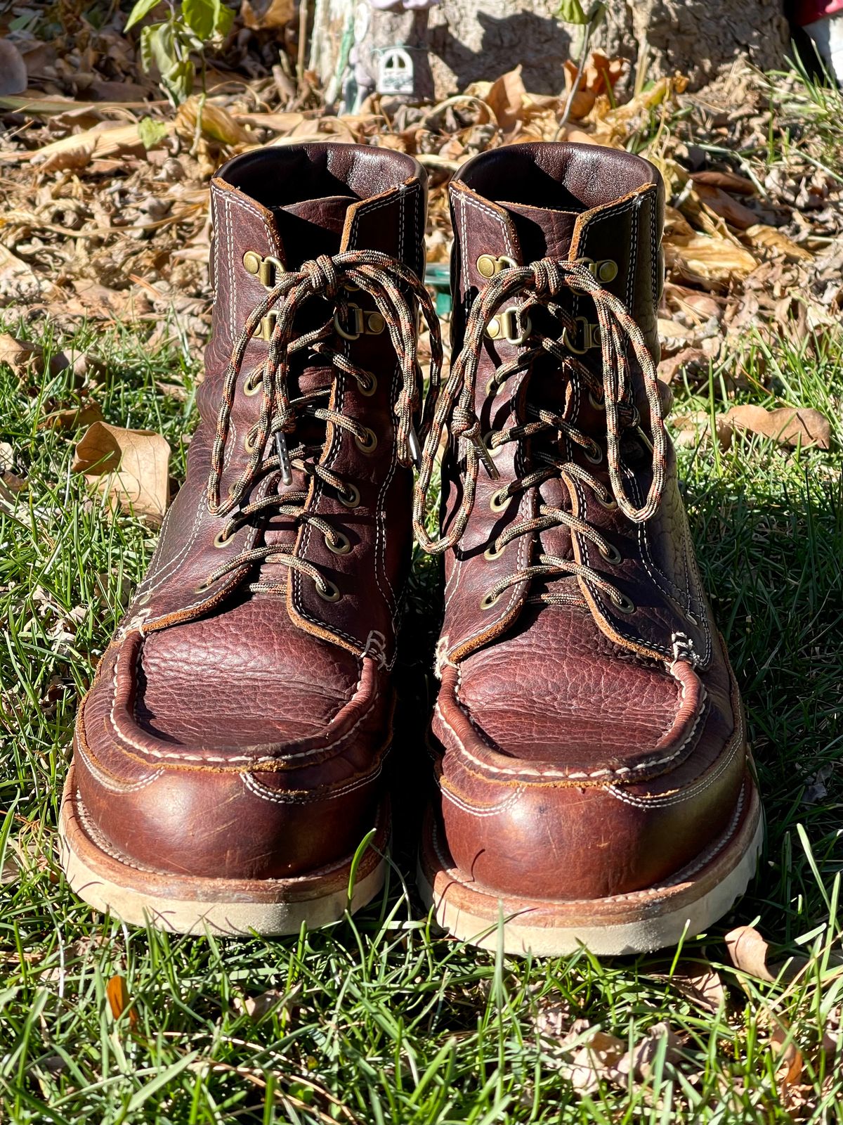 Photo by bootsandblocks on December 3, 2022 of the Grant Stone Field Boot in Seidel Walnut Bison.