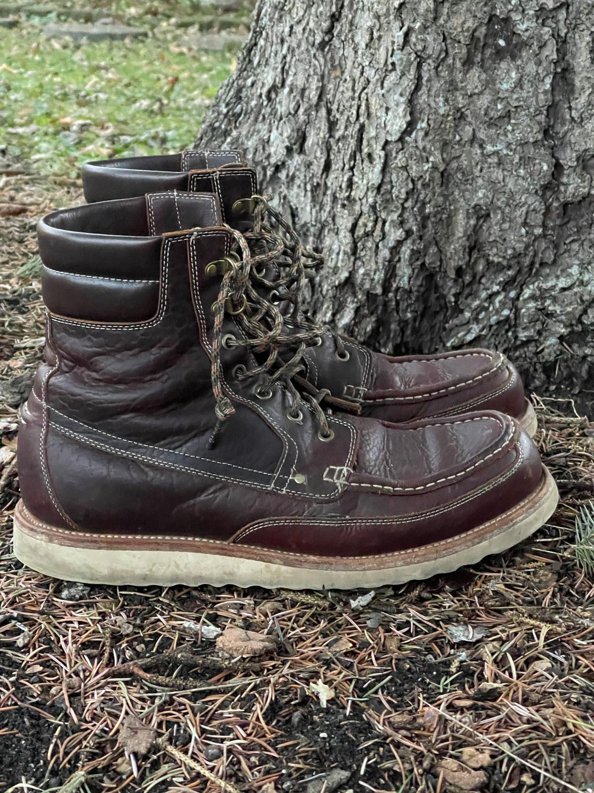 Photo by bootsandblocks on January 4, 2023 of the Grant Stone Field Boot in Seidel Walnut Bison.