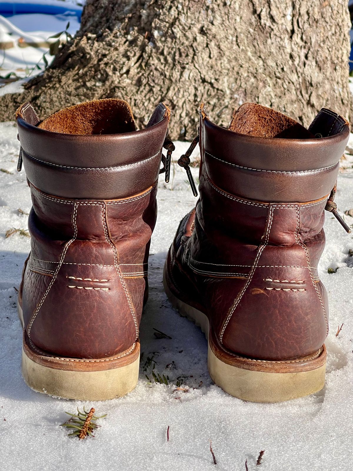 Photo by bootsandblocks on February 1, 2023 of the Grant Stone Field Boot in Seidel Walnut Bison.