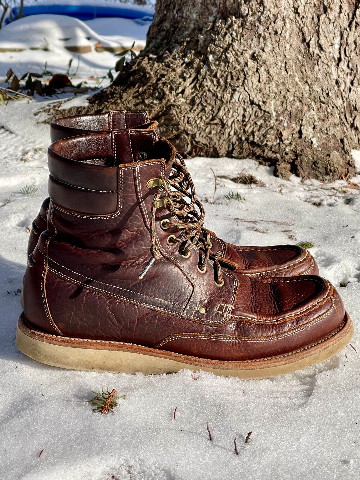 Photo by bootsandblocks on February 1, 2023 of the Grant Stone Field Boot in Seidel Walnut Bison.