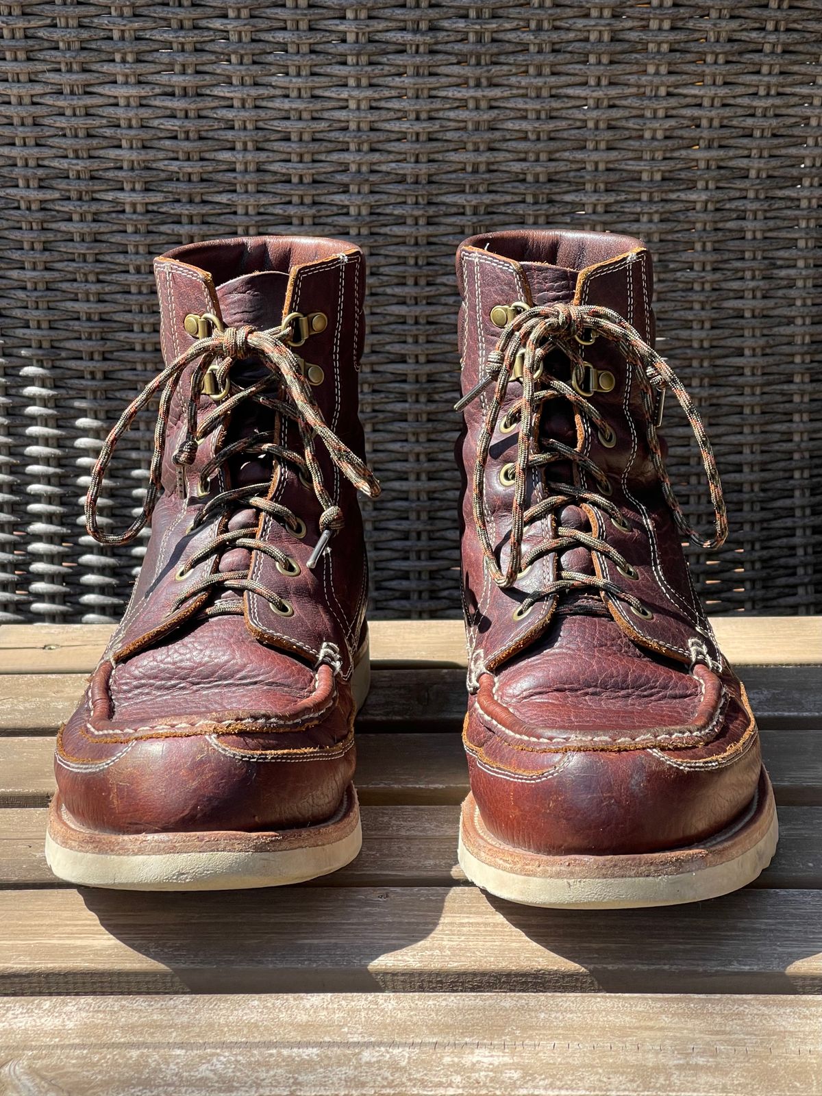Photo by bootsandblocks on April 2, 2023 of the Grant Stone Field Boot in Seidel Walnut Bison.