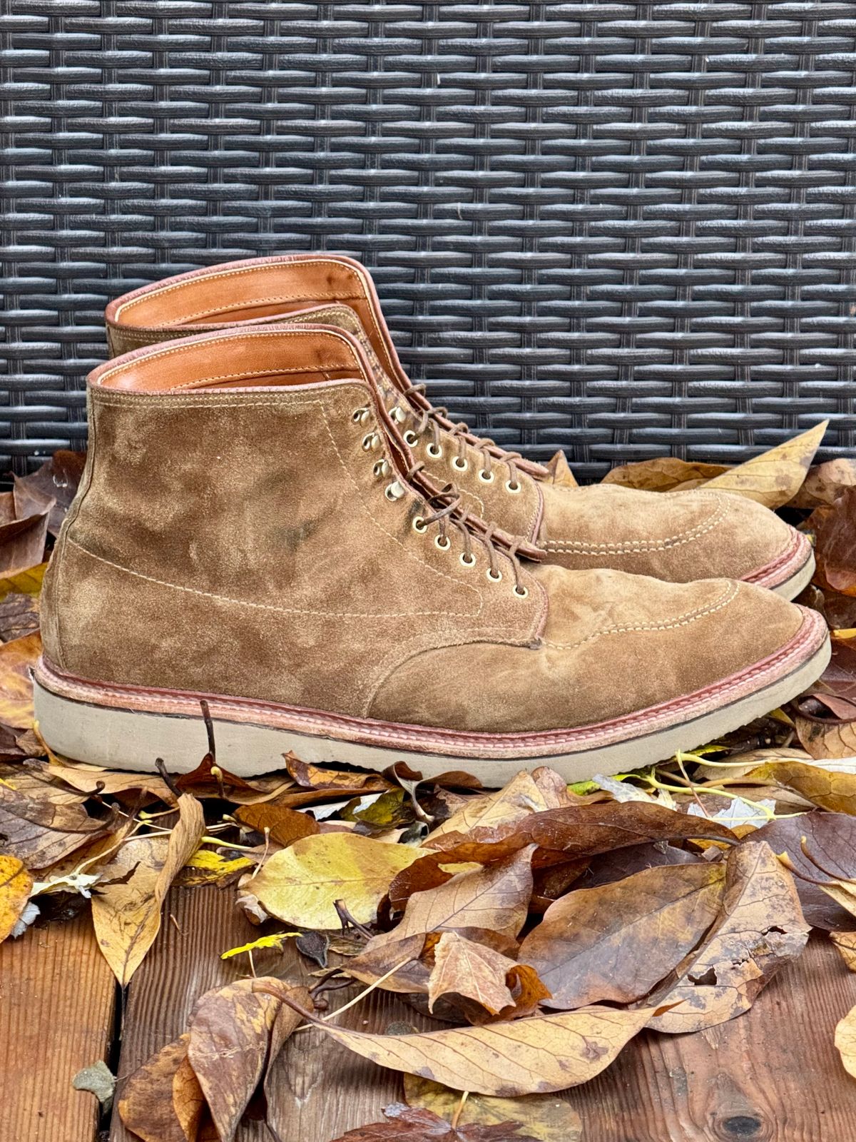 Photo by bootsandblocks on November 5, 2024 of the Alden Indy Boot in Snuff Suede.