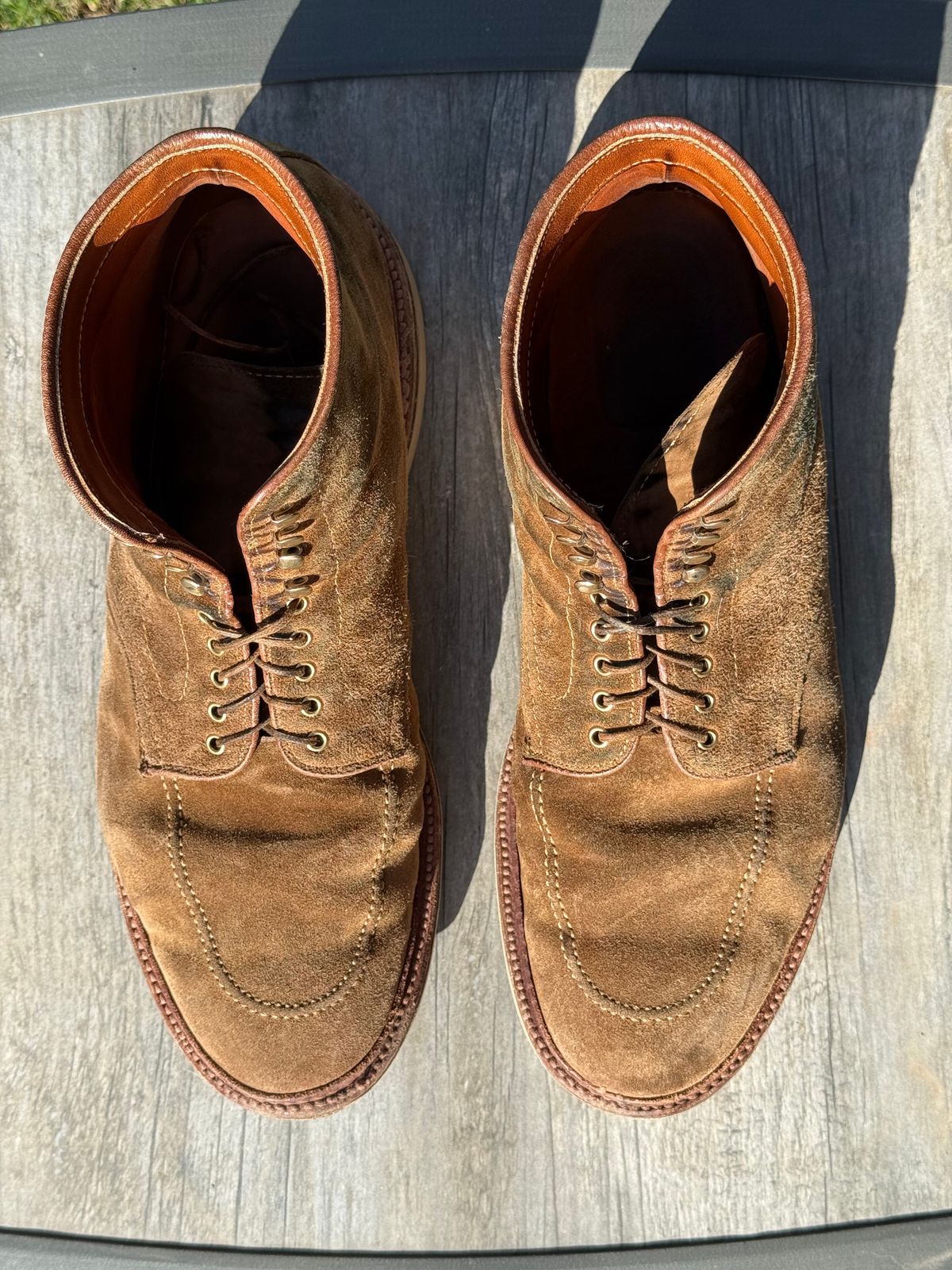 Photo by bootsandblocks on April 3, 2025 of the Alden Indy Boot in Snuff Suede.