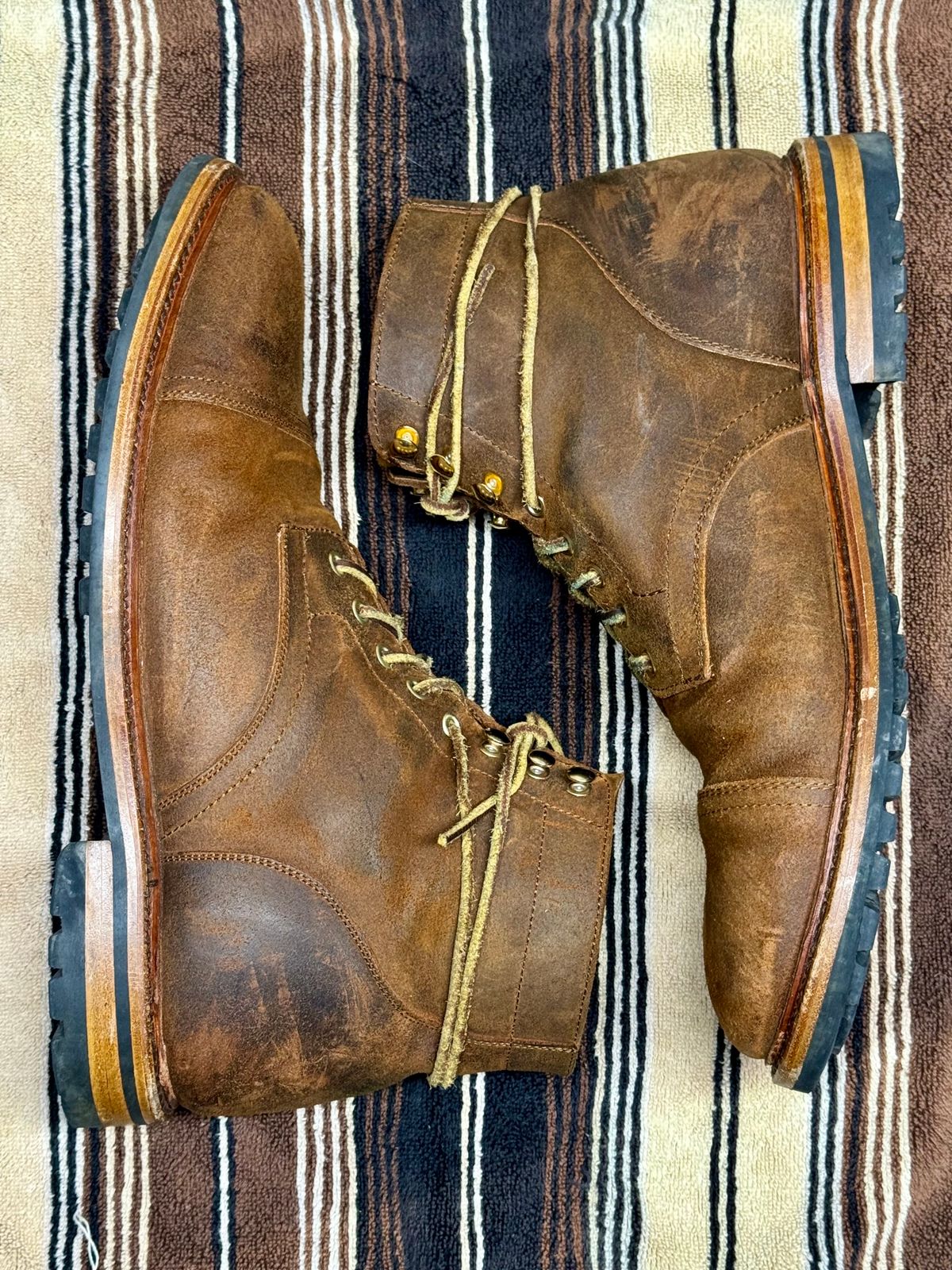 Photo by bootsandblocks on October 13, 2023 of the Parkhurst The Richmond in Rust Waxy.