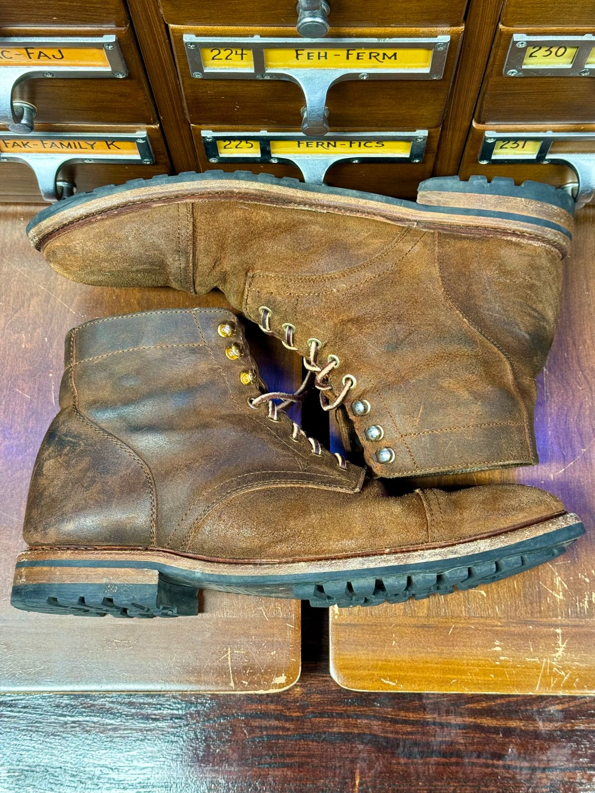 Photo by bootsandblocks on January 6, 2024 of the Parkhurst The Richmond in Rust Waxy.
