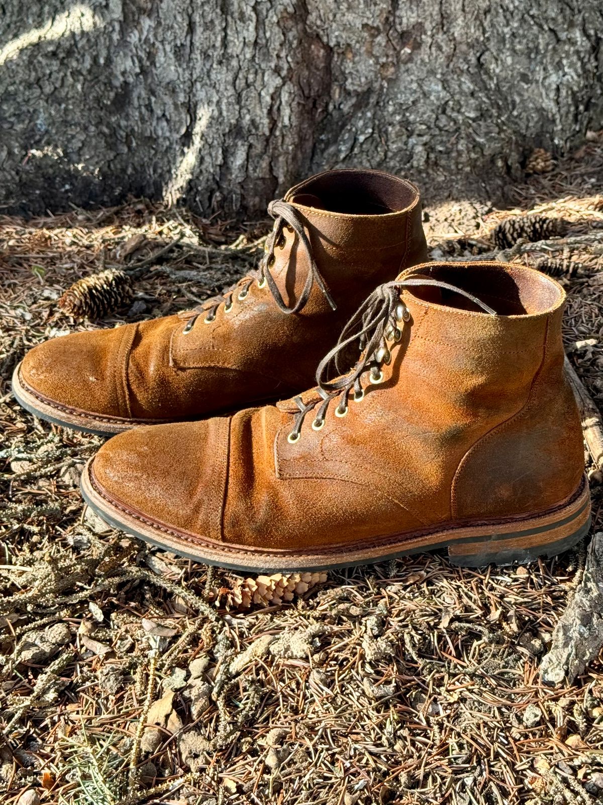 Photo by bootsandblocks on March 3, 2024 of the Parkhurst The Richmond in Rust Waxy.