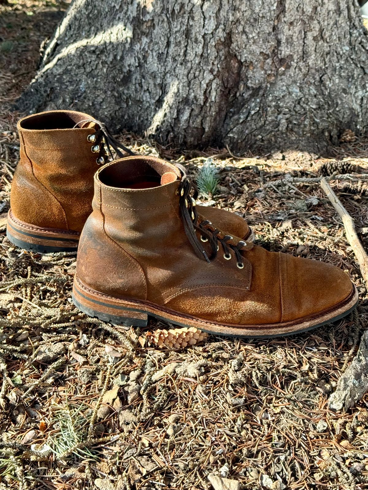 Photo by bootsandblocks on March 3, 2024 of the Parkhurst The Richmond in Rust Waxy.