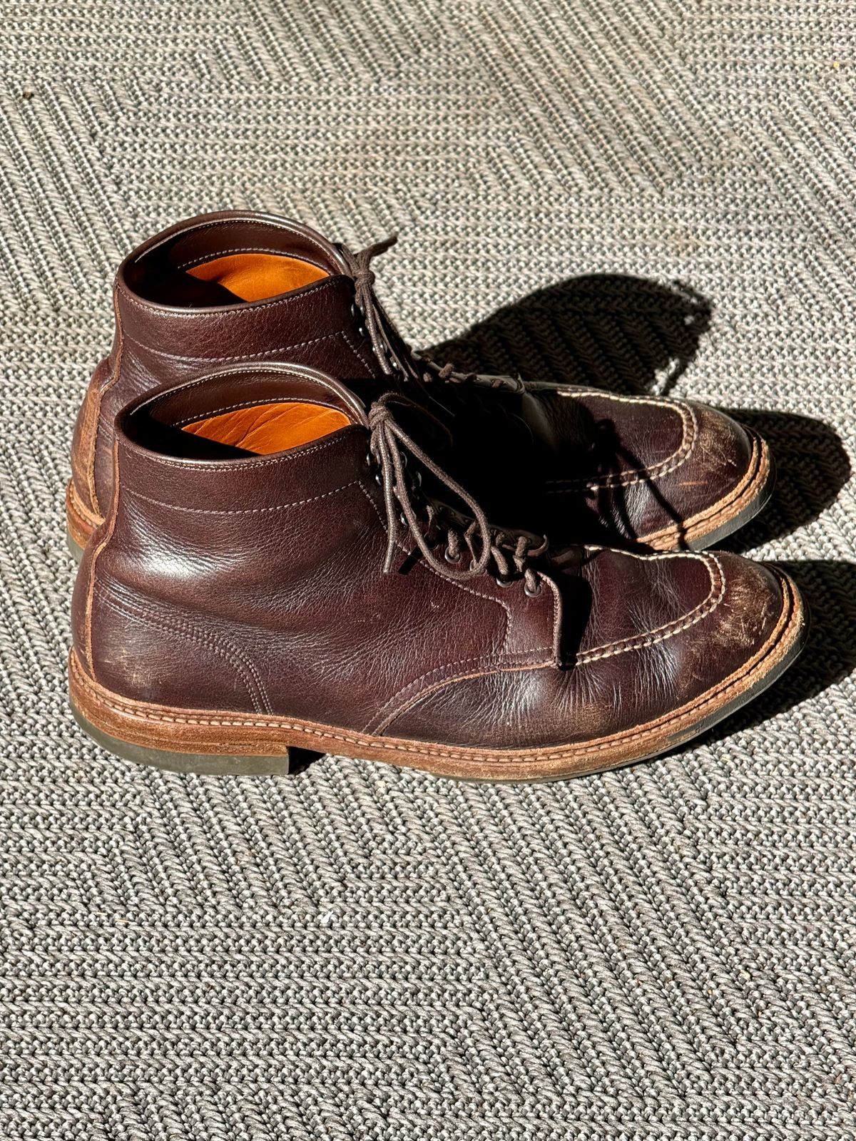 Photo by bootsandblocks on November 3, 2025 of the Alden Indy Boot in Horween Arabica Lux Calfskin.