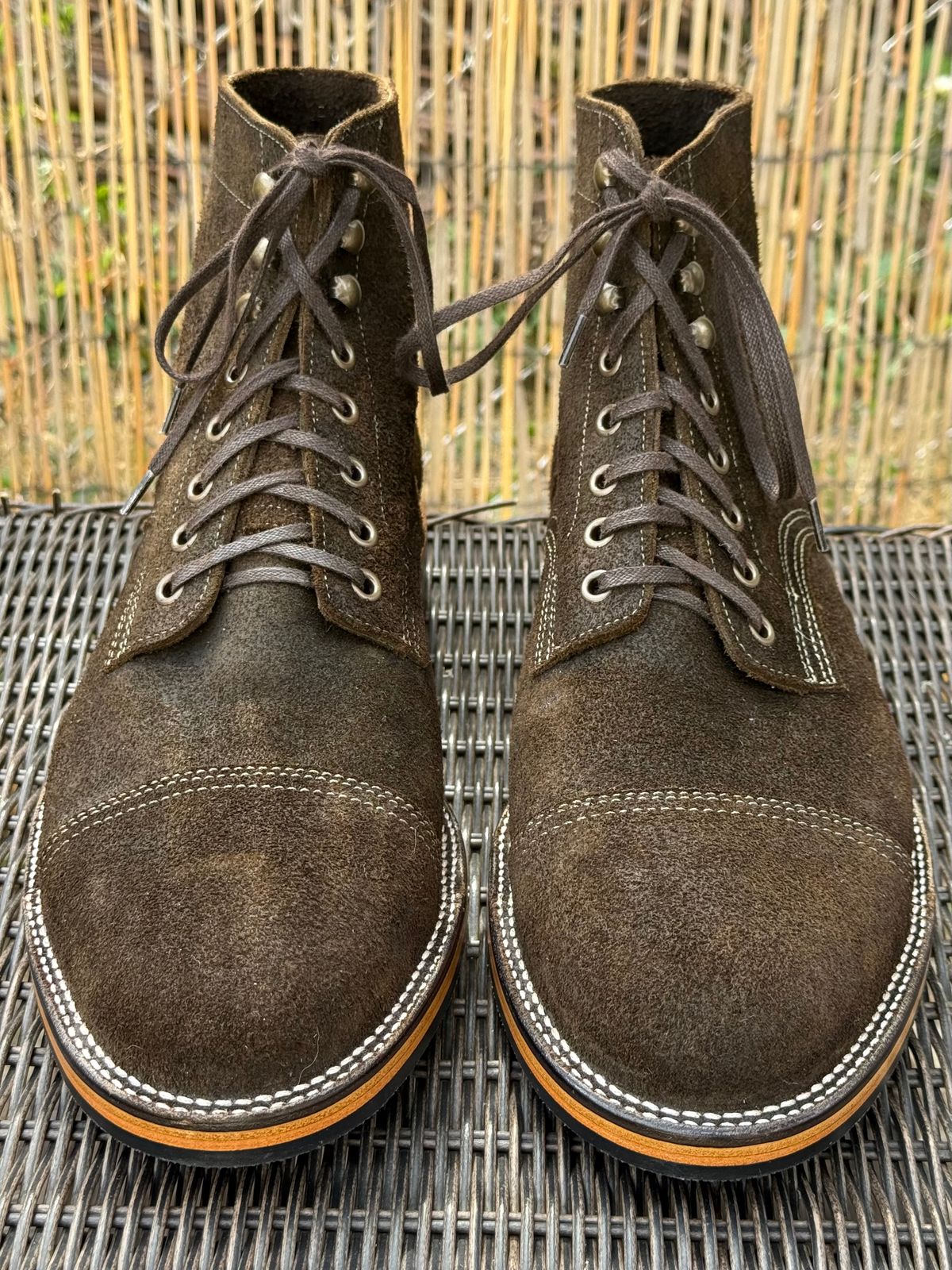 Photo by bootsandblocks on October 1, 2025 of the Parkhurst The Richmond Stitchdown in Dark Olive Waxed Roughout.