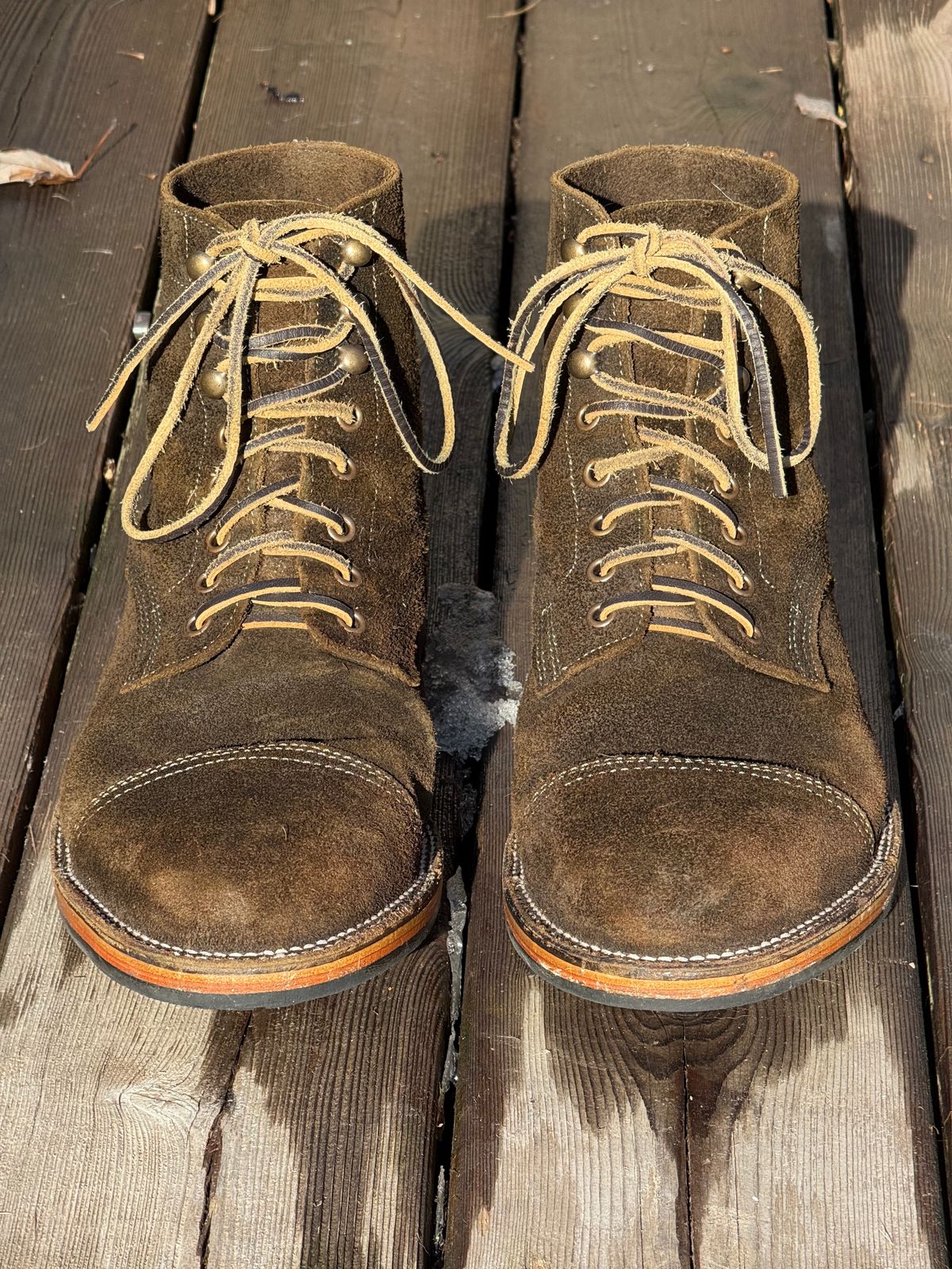 Photo by bootsandblocks on January 5, 2026 of the Parkhurst The Richmond Stitchdown in Dark Olive Waxed Roughout.
