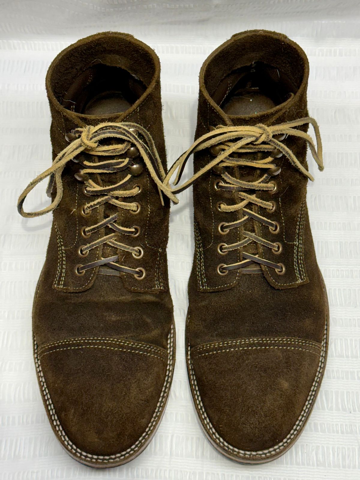 Photo by bootsandblocks on February 5, 2026 of the Parkhurst The Richmond Stitchdown in Dark Olive Waxed Roughout.