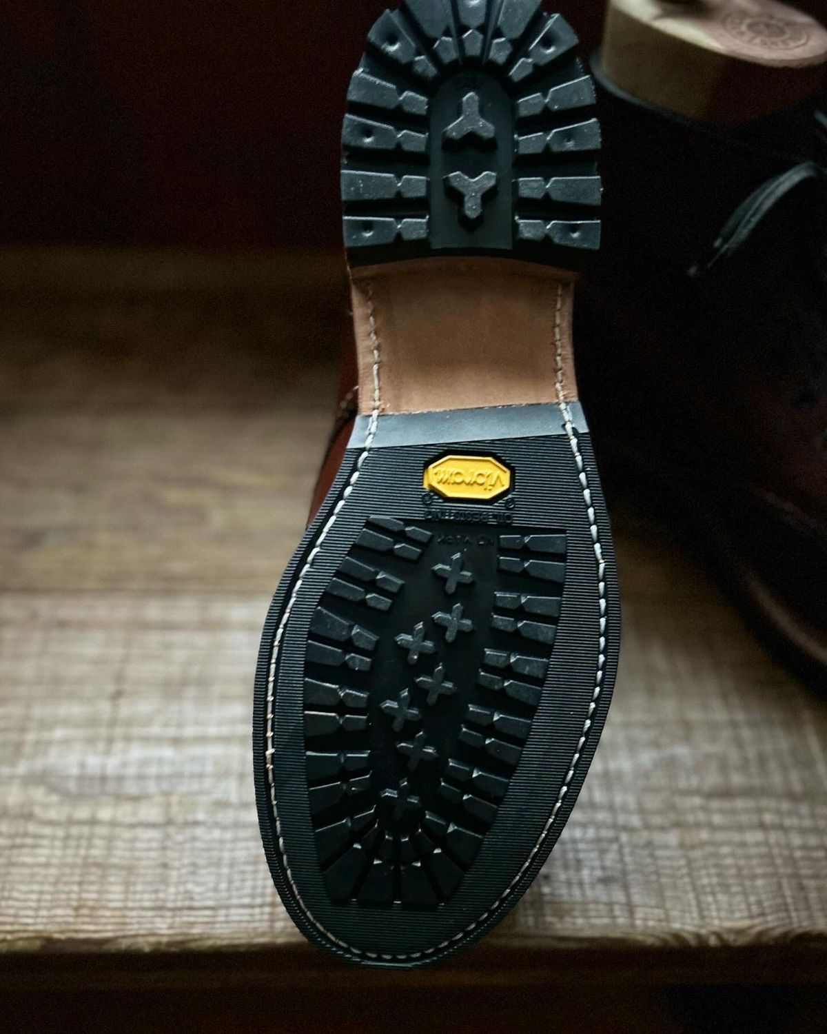 Photo by ezroller on January 25, 2024 of the Red Wing Beckman in S.B. Foot Cigar Featherstone.