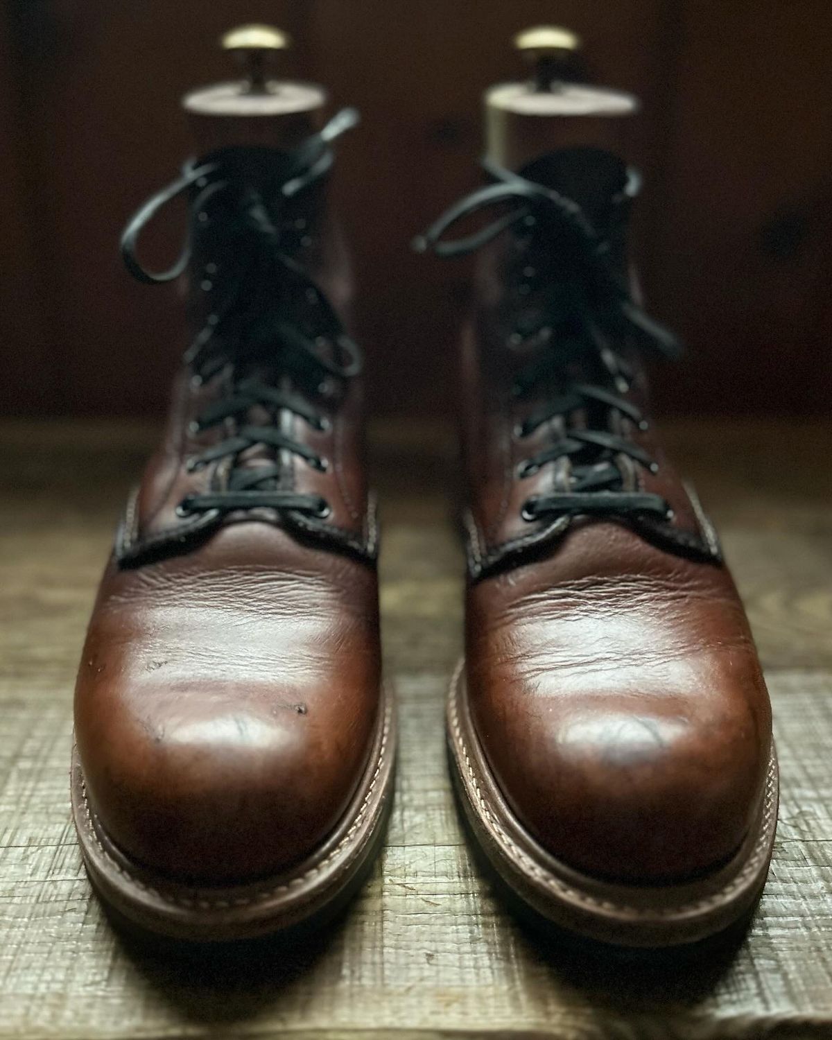 Photo by ezroller on January 25, 2024 of the Red Wing Beckman in S.B. Foot Cigar Featherstone.