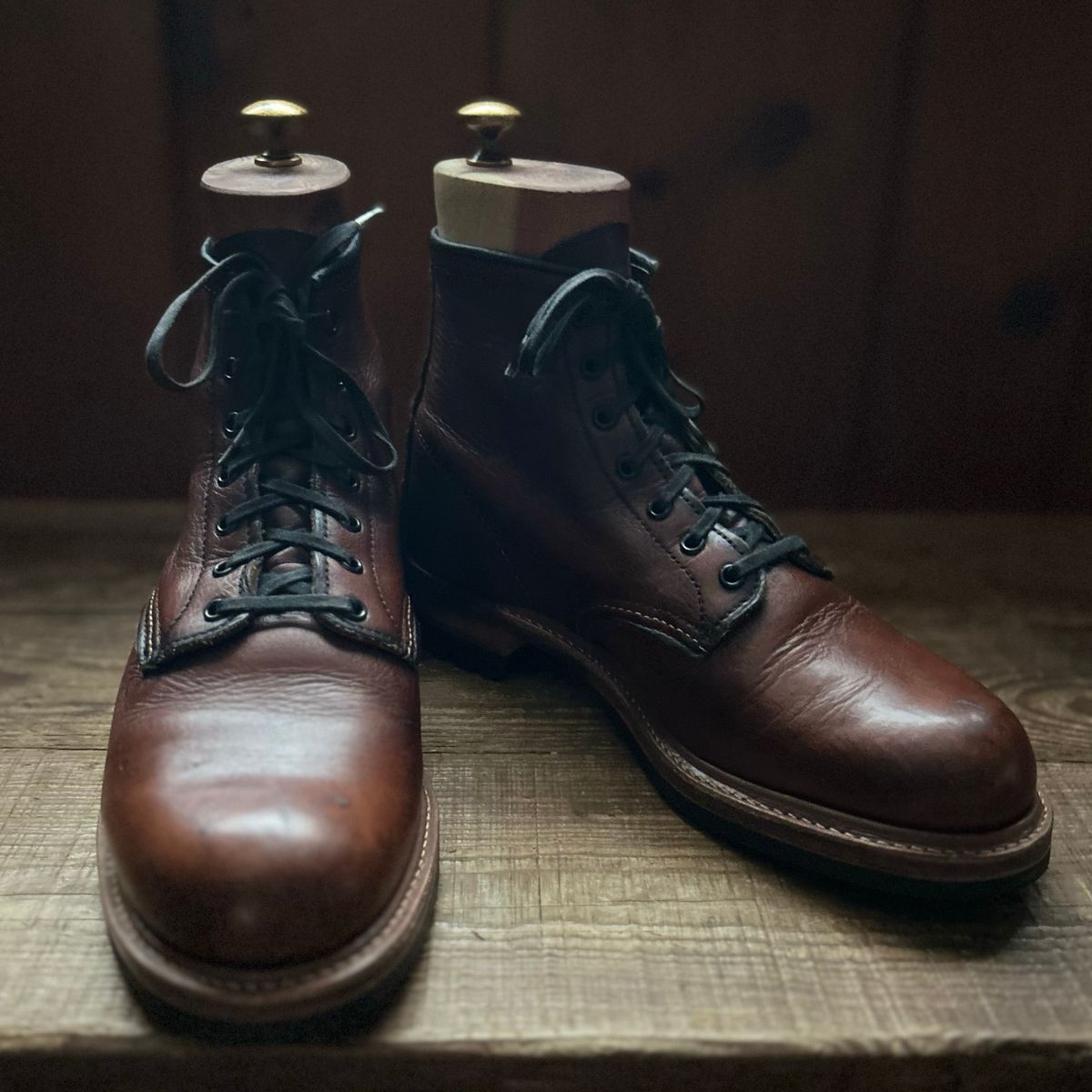 Photo by ezroller on January 24, 2024 of the Red Wing Beckman in S.B. Foot Cigar Featherstone.