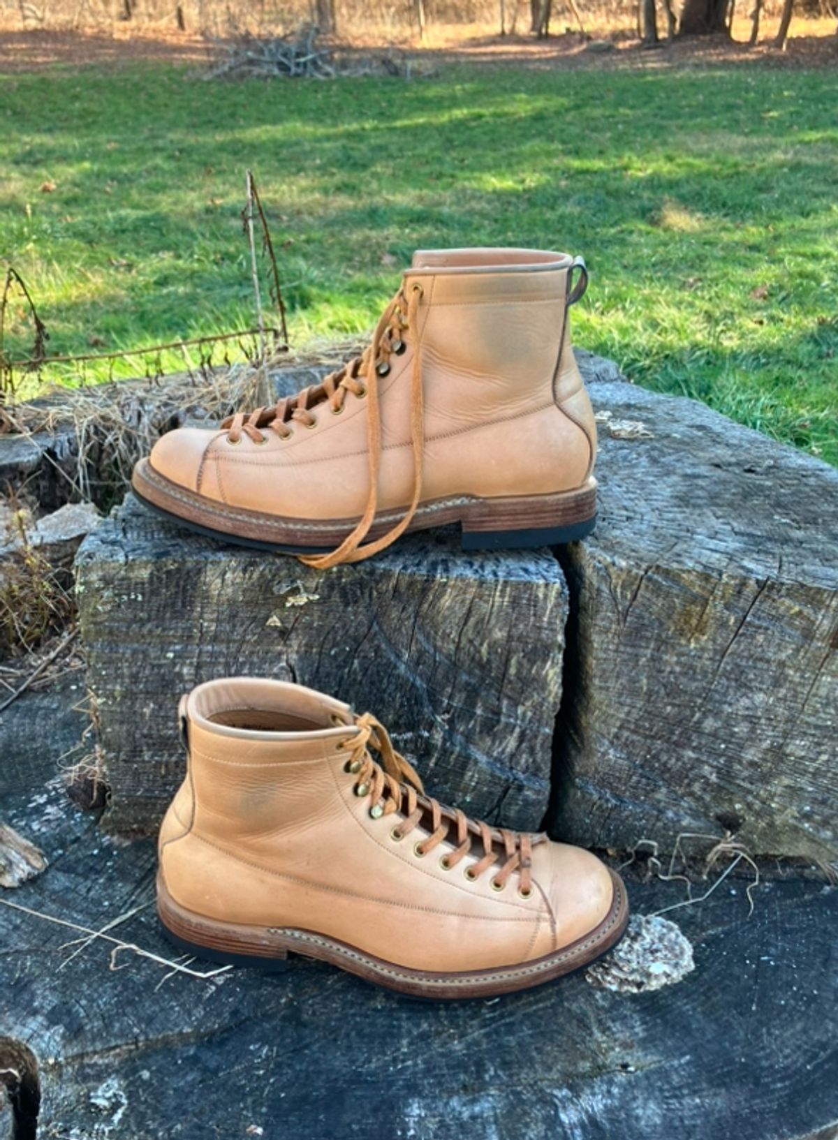 Photo by Bobs0108 on December 1, 2024 of the Sagara Cordmaster in Indonesian Natural Veg Tan.