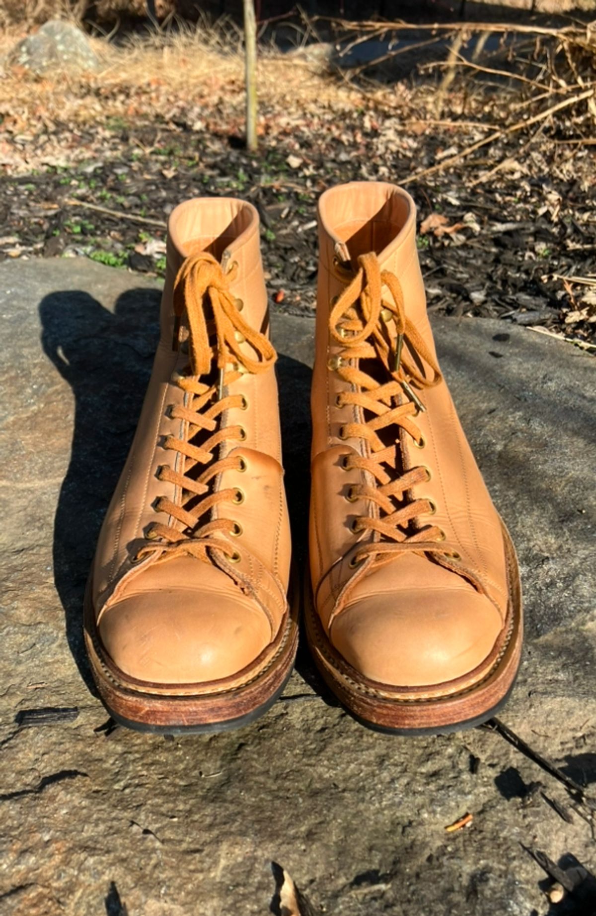 Photo by Bobs0108 on December 1, 2024 of the Sagara Cordmaster in Indonesian Natural Veg Tan.