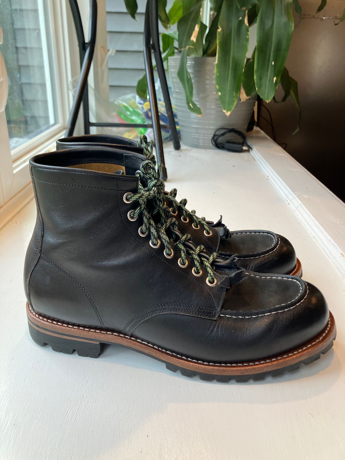 Photo by Bobs0108 on November 1, 2023 of the Johnny Works RL01 in Unknown Leather.