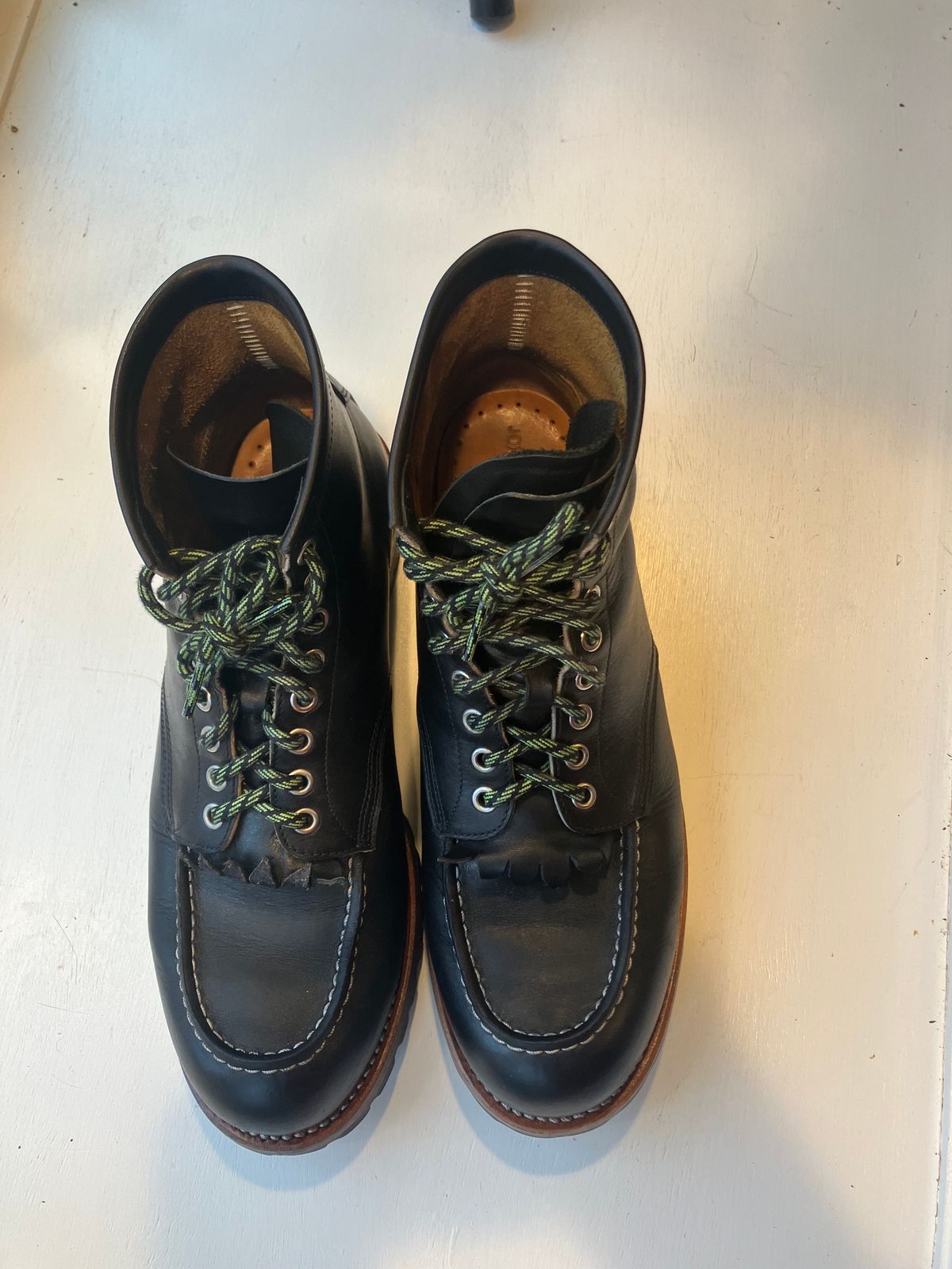 Photo by Bobs0108 on December 3, 2023 of the Johnny Works RL01 in Unknown Leather.