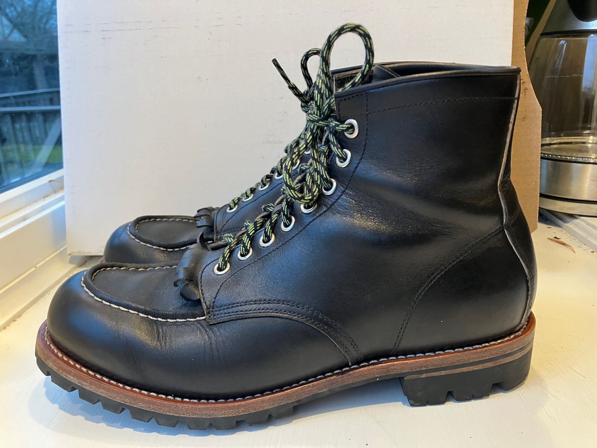 Photo by Bobs0108 on January 3, 2024 of the Johnny Works RL01 in Unknown Leather.