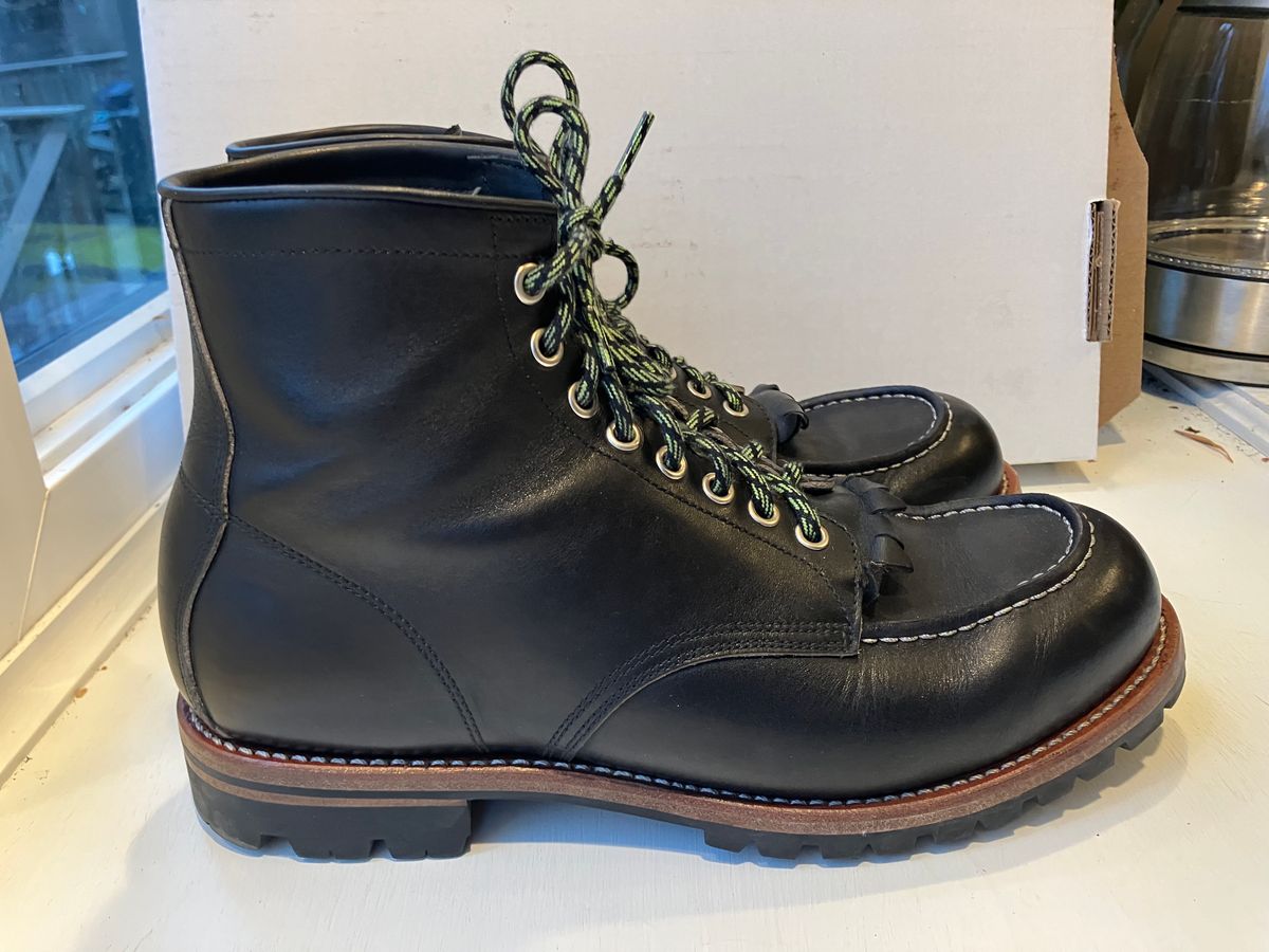 Photo by Bobs0108 on January 3, 2024 of the Johnny Works RL01 in Unknown Leather.
