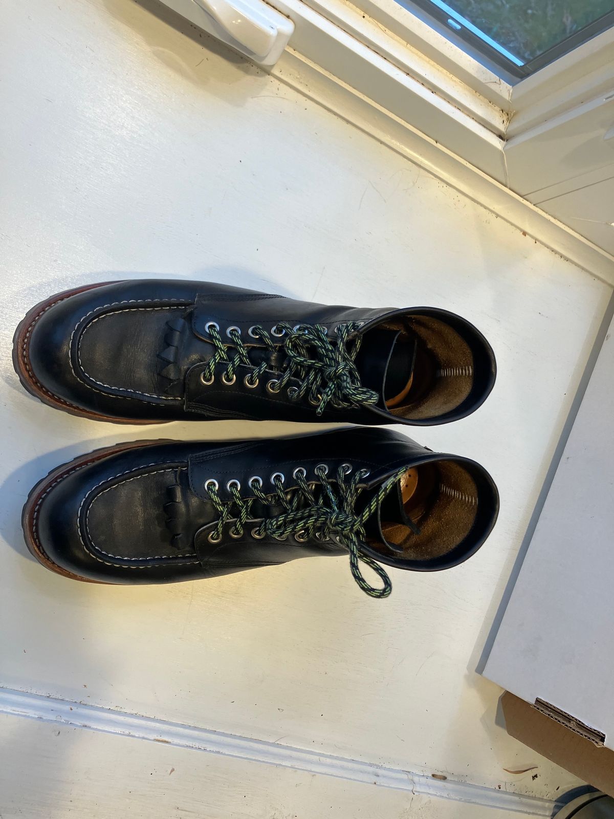 Photo by Bobs0108 on January 3, 2024 of the Johnny Works RL01 in Unknown Leather.
