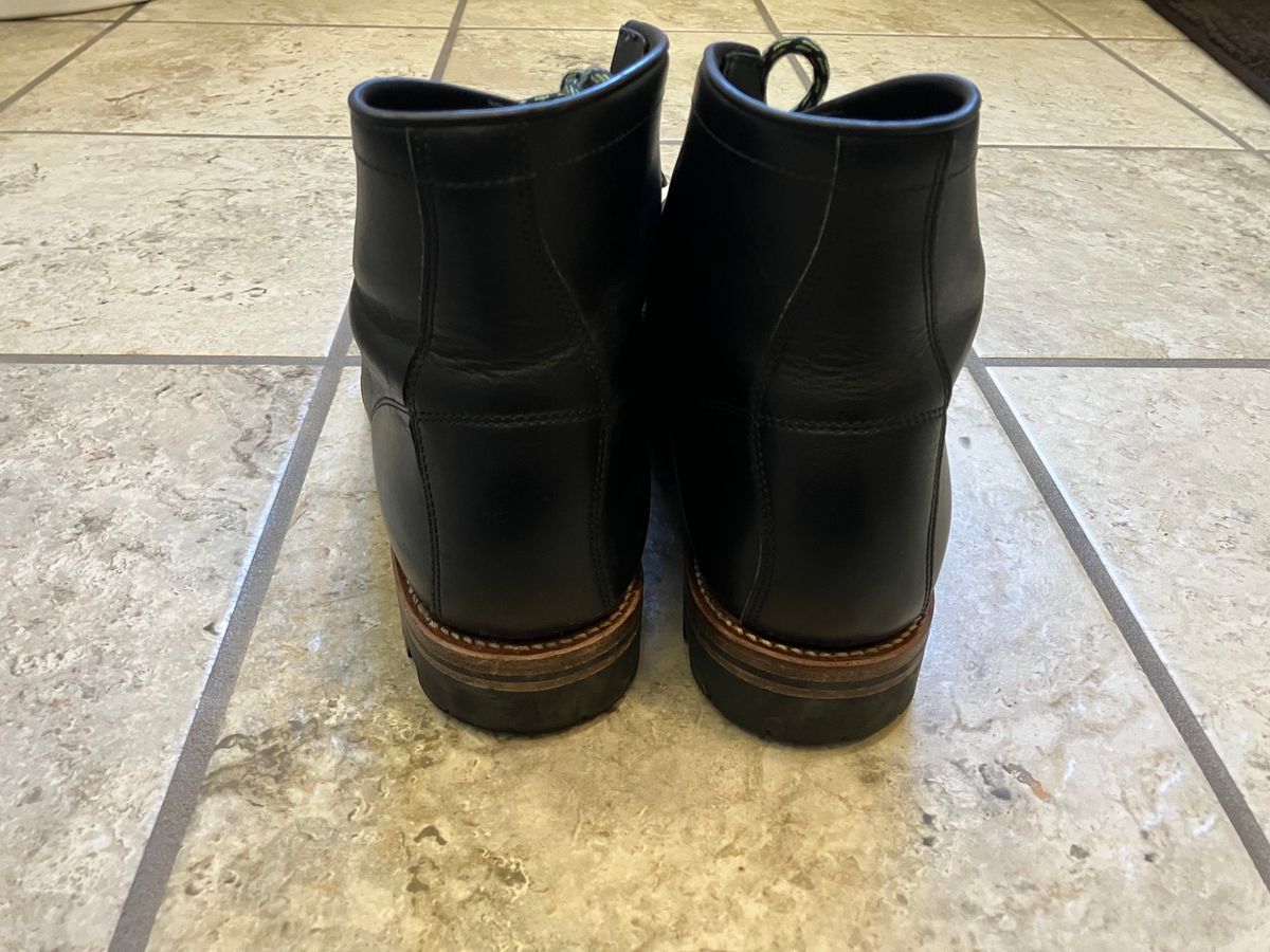 Photo by Bobs0108 on February 4, 2024 of the Johnny Works RL01 in Unknown Leather.