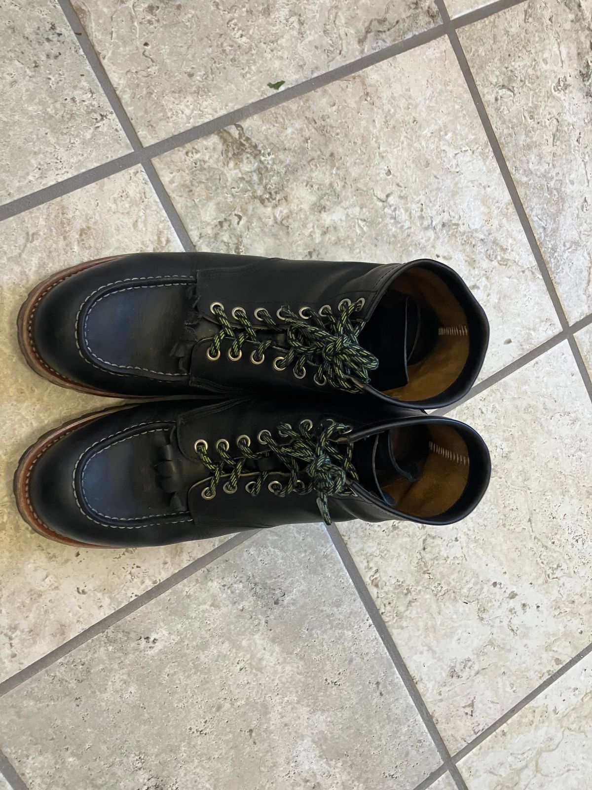 Photo by Bobs0108 on March 3, 2024 of the Johnny Works RL01 in Unknown Leather.