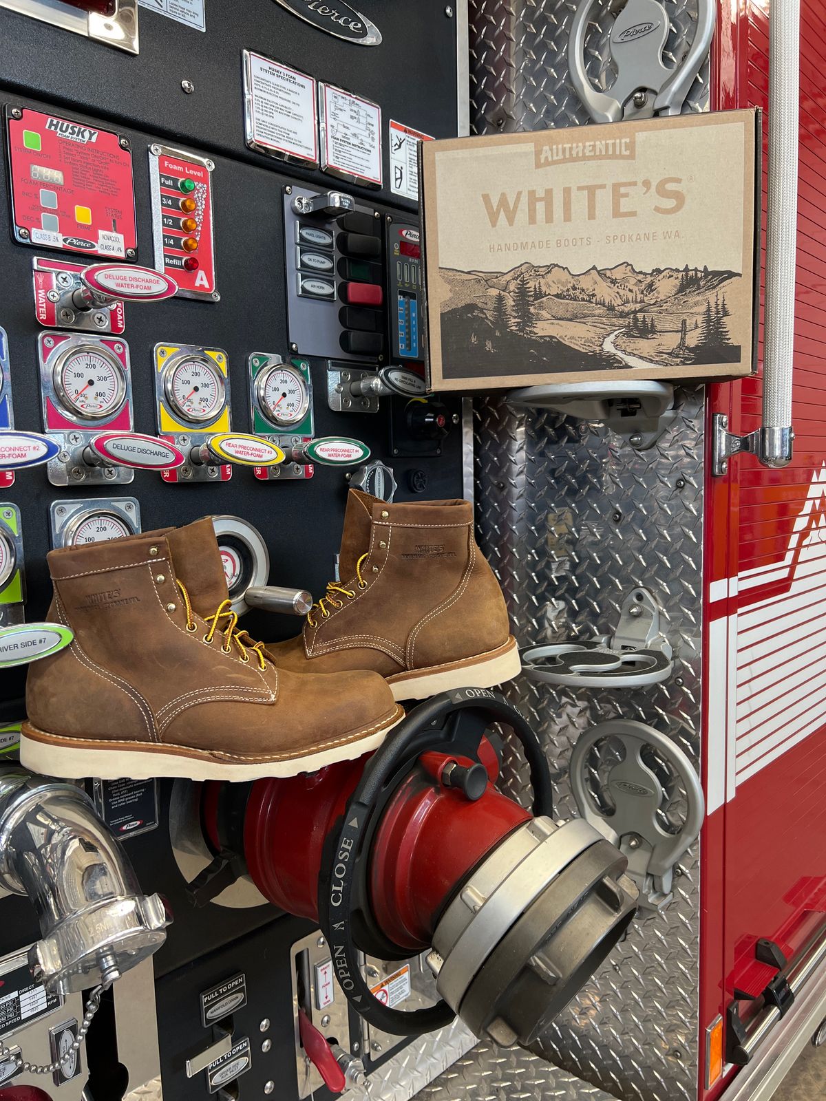 Photo by PhiltheBoom on December 1, 2022 of the White's Unlisted Model in Seidel Distressed Roughout.