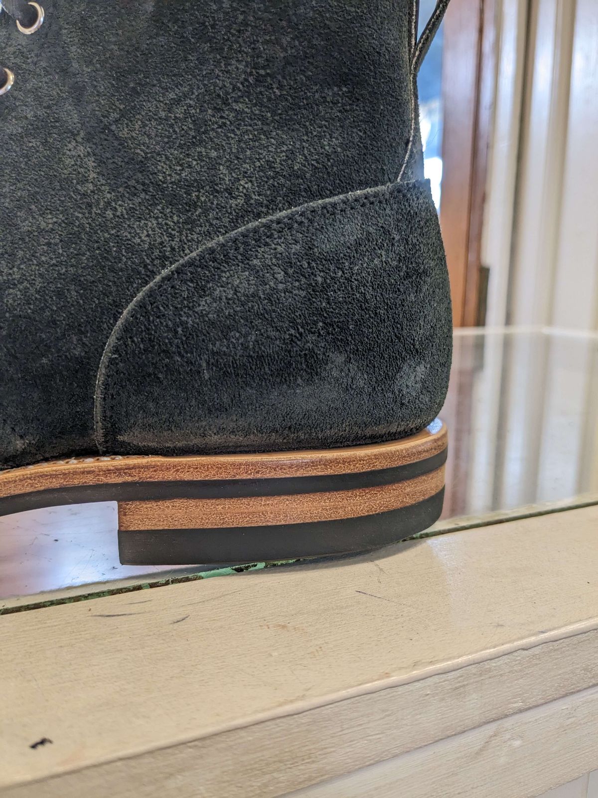 Photo by northsouthdenimguy on September 18, 2023 of the Viberg Service Boot PCT in Horween Charcoal Chamois Roughout.