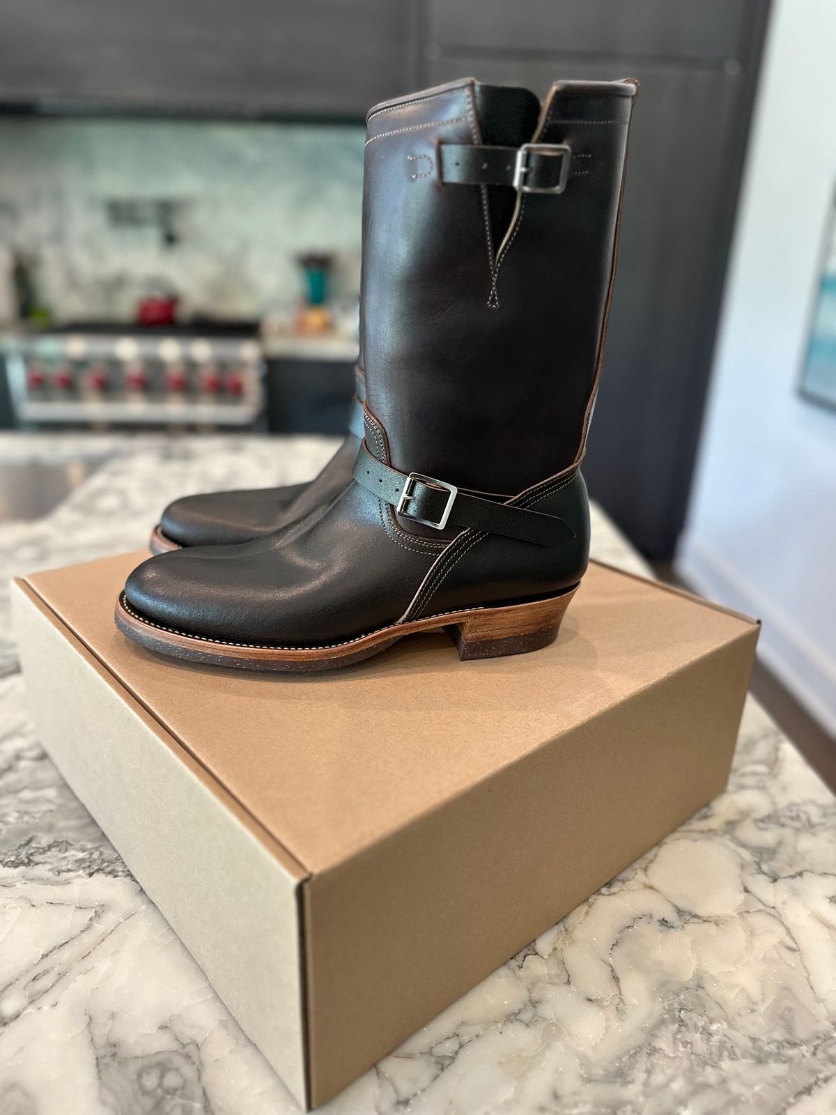 Photo by northsouthdenimguy on July 23, 2025 of the Unsung U 22-2 Engineer Boot in Horween Dark Brown Waxed Flesh & Grain Side Horween DarknBrown waxed flesh Overdyed Dark Brown.