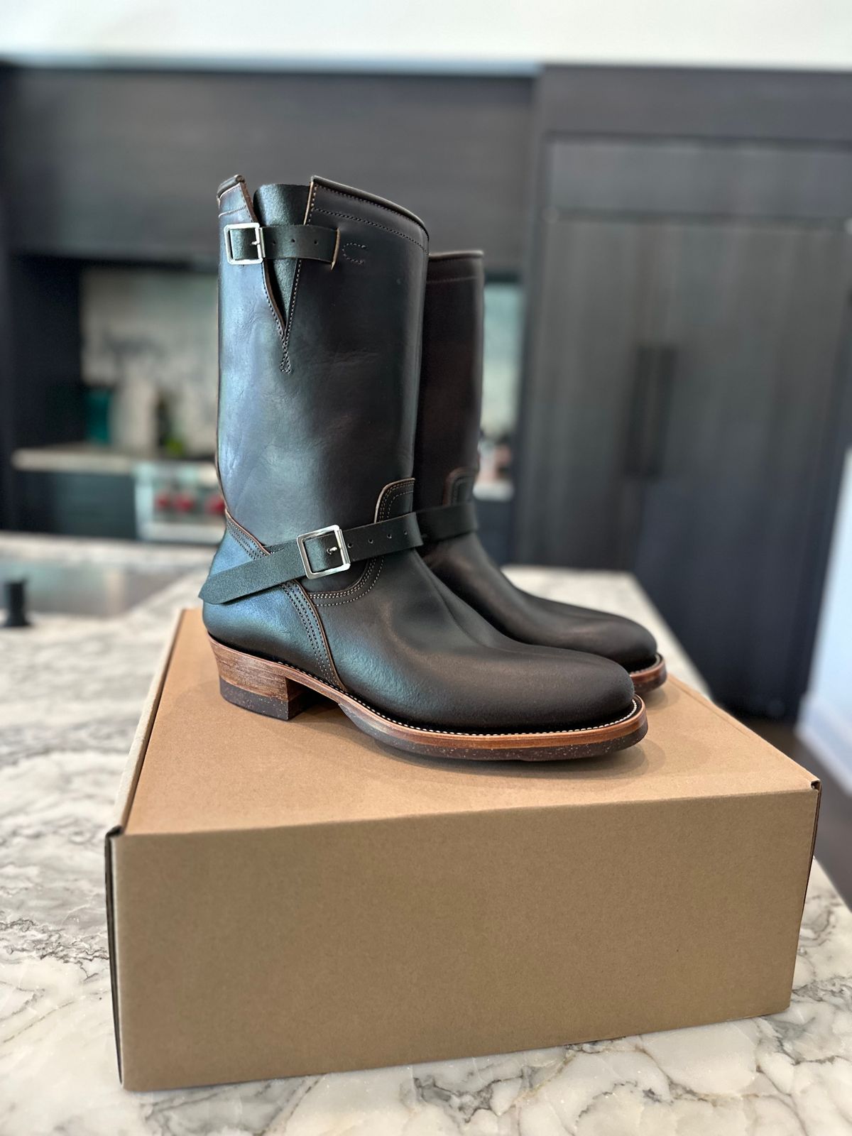 Photo by northsouthdenimguy on July 23, 2025 of the Unsung U 22-2 Engineer Boot in Horween Dark Brown Waxed Flesh & Grain Side Horween DarknBrown waxed flesh Overdyed Dark Brown.