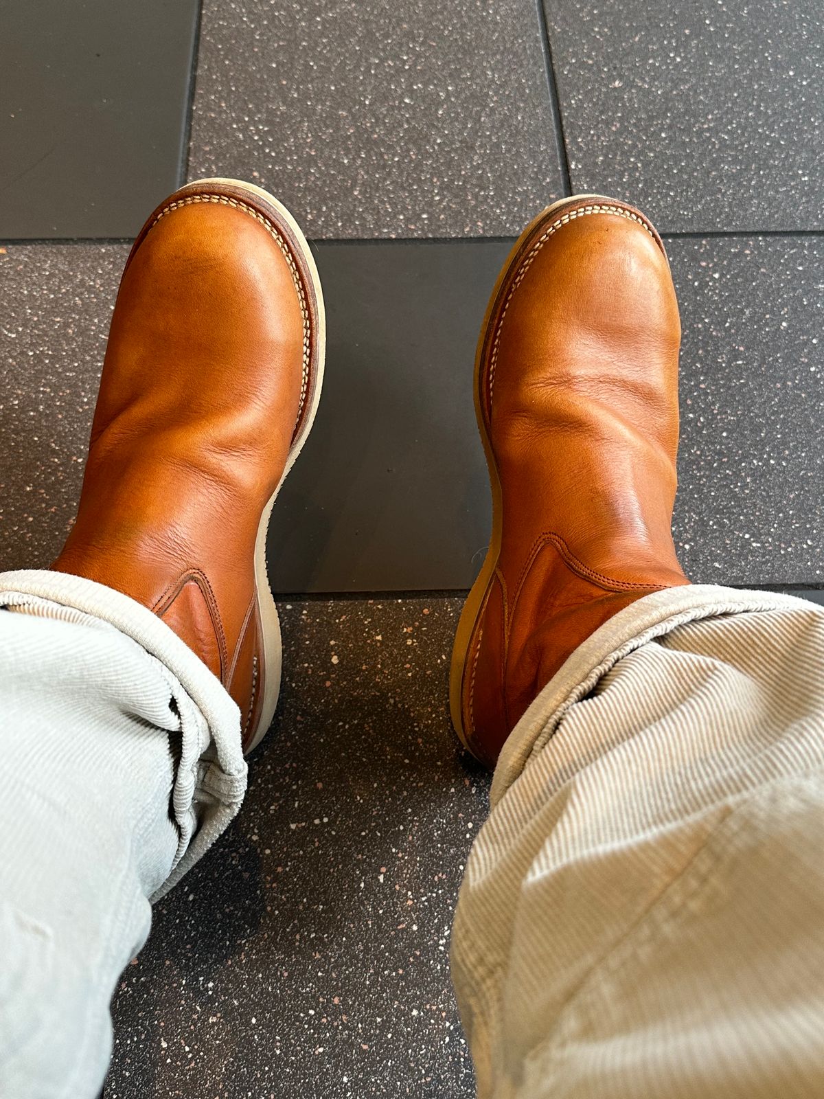 Photo by northsouthdenimguy on September 20, 2023 of the Viberg Roper Boot in Natural Japanese Cowhide.