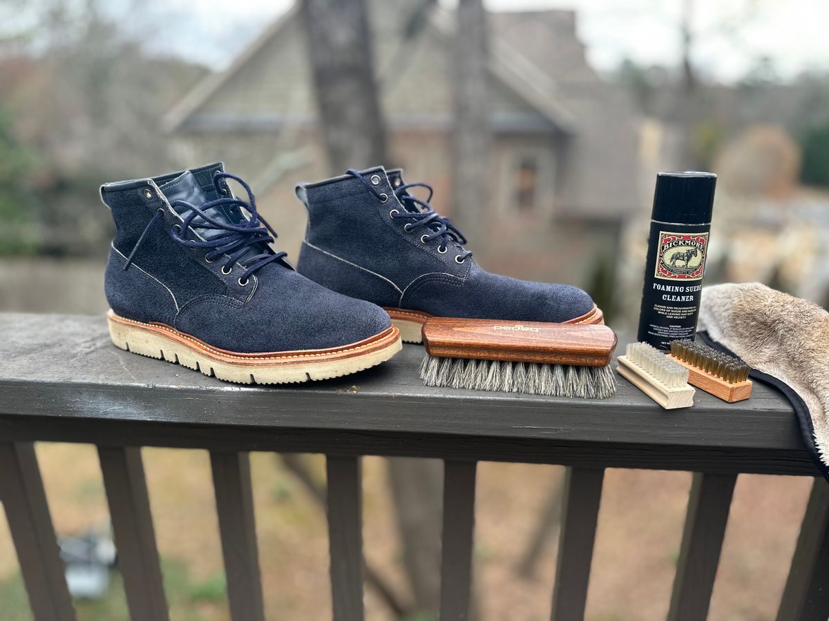 Photo by northsouthdenimguy on December 14, 2024 of the Viberg Scout Boot in Horween Navy Latigo Rough Out.