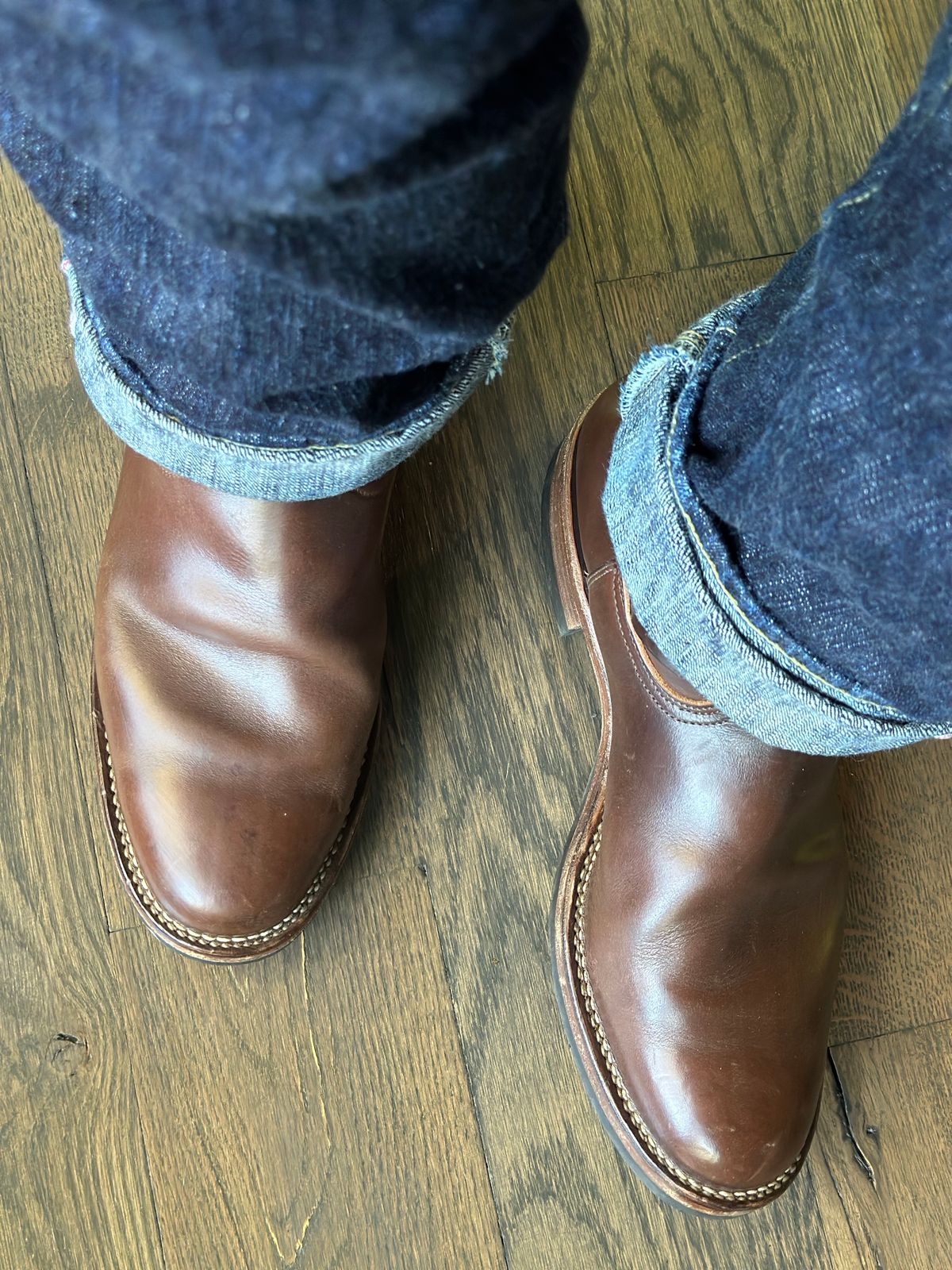 Photo by northsouthdenimguy on October 24, 2024 of the Viberg Engineer in Horween Brown Chromexcel Horsebutt.