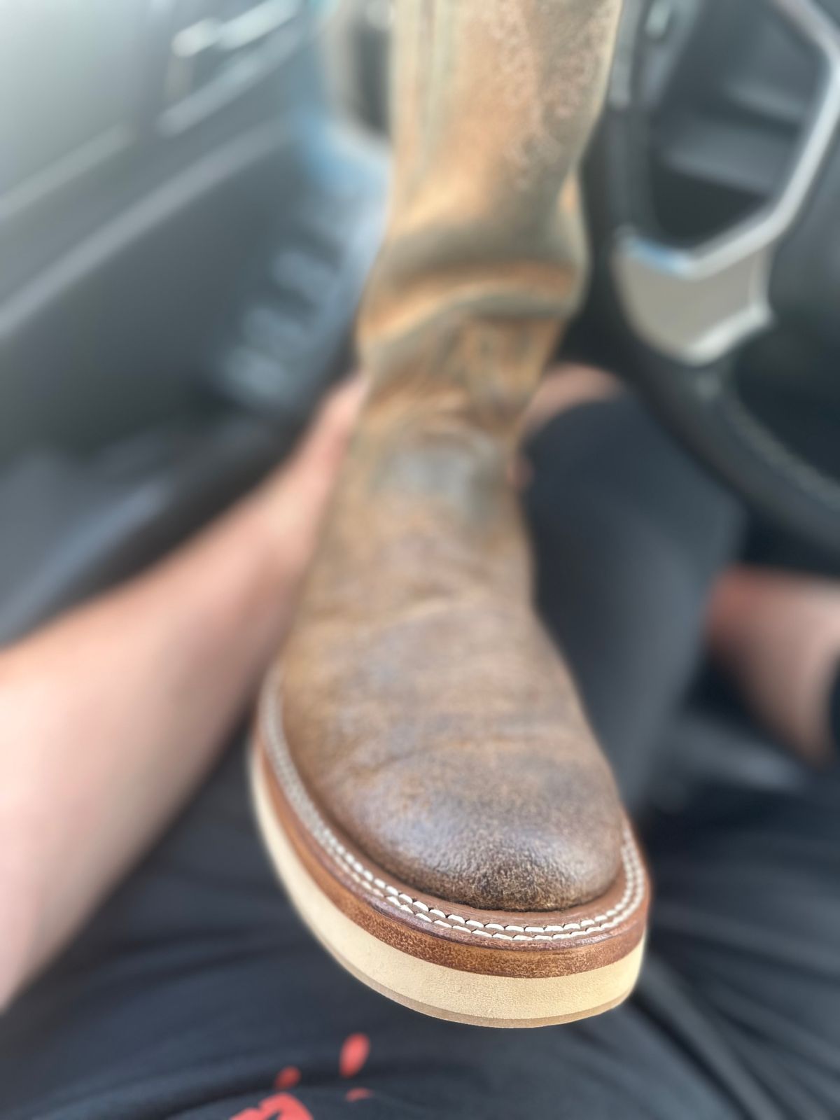 Photo by northsouthdenimguy on May 20, 2025 of the Rios of Mercedes x The Black Bear Brand The Wild West Roughrider in Horween Marine Field Roughout.