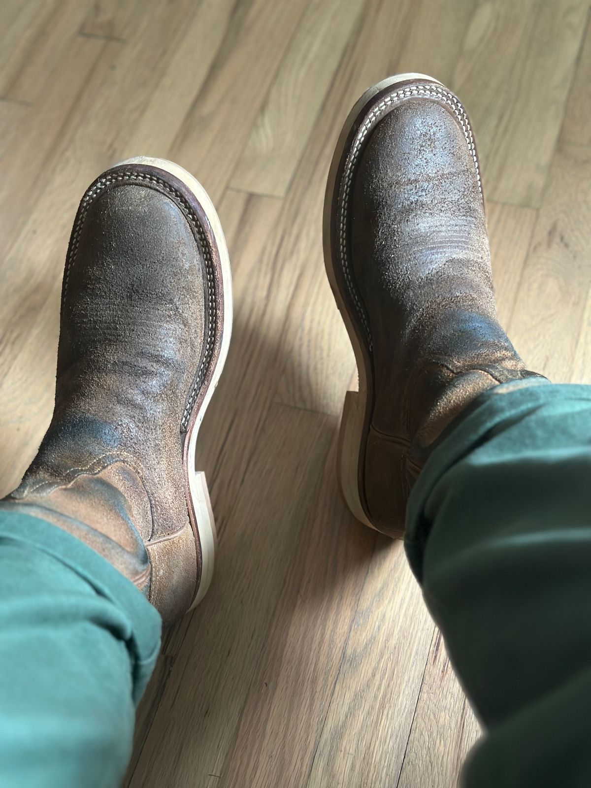 Photo by northsouthdenimguy on August 11, 2025 of the Rios of Mercedes x The Black Bear Brand The Wild West Roughrider in Horween Marine Field Roughout.