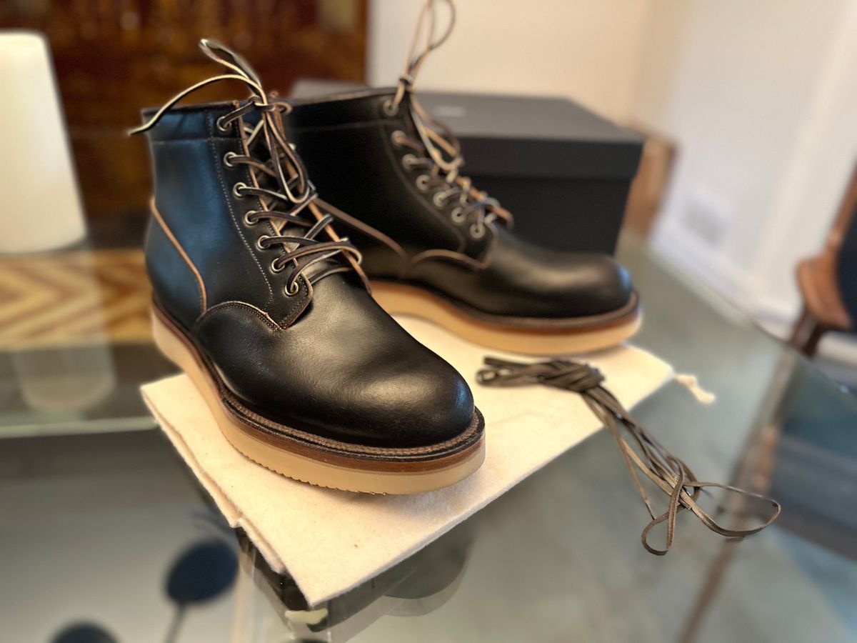 Photo by northsouthdenimguy on September 11, 2024 of the Viberg Scout Boot in Horween Brown Waxed Flesh.