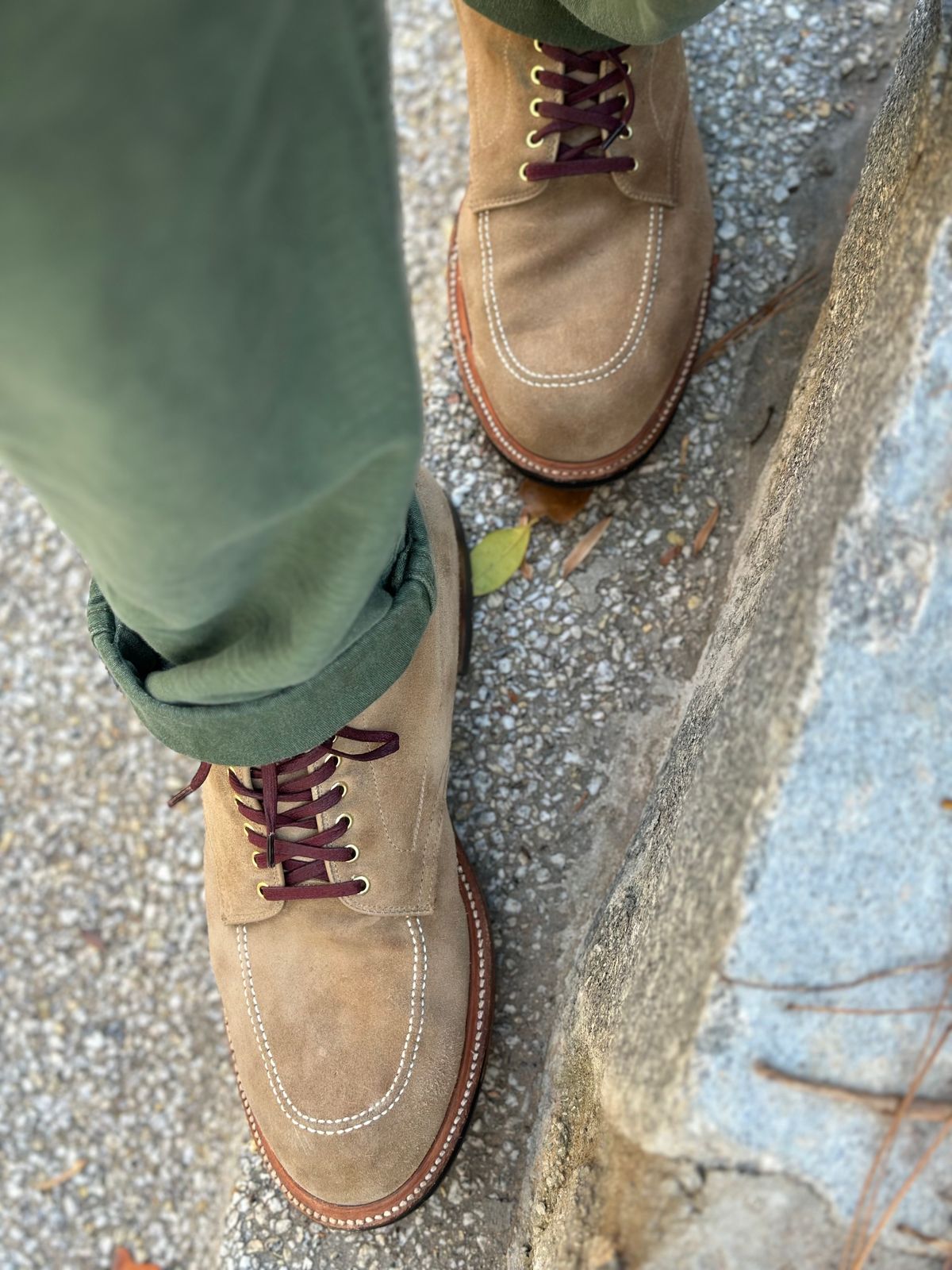 Photo by northsouthdenimguy on November 18, 2023 of the Alden Indy Boot in Tan Suede.